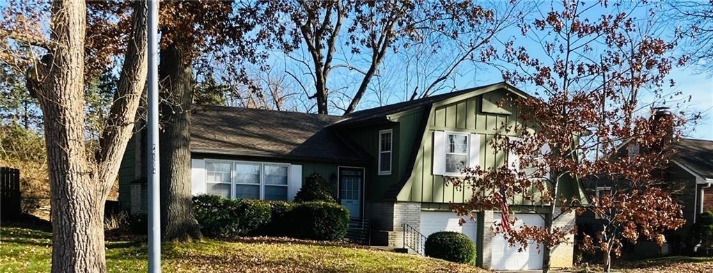 Broadmoor St, Overland Park, KS 66212