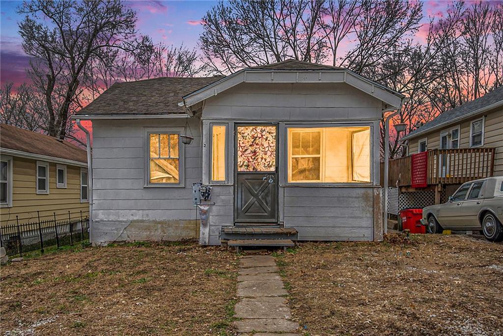 S Evanston Ave, Independence, MO 64052