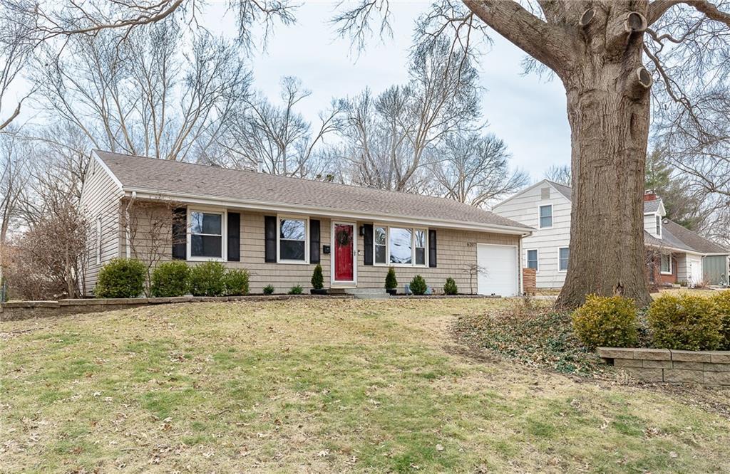 W 76th St, Prairie Village, KS 66208
