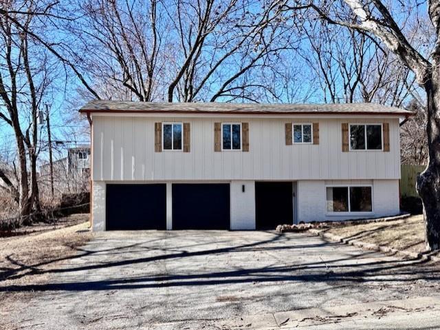 N 75th Dr, Kansas City, KS 66112