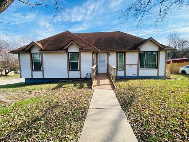 Summit Rd, Knob Noster, MO 65336