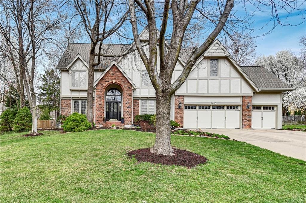 W 141st St, Overland Park, KS 66223
