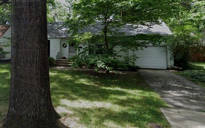 W 69th Ter, Prairie Village, KS 66208