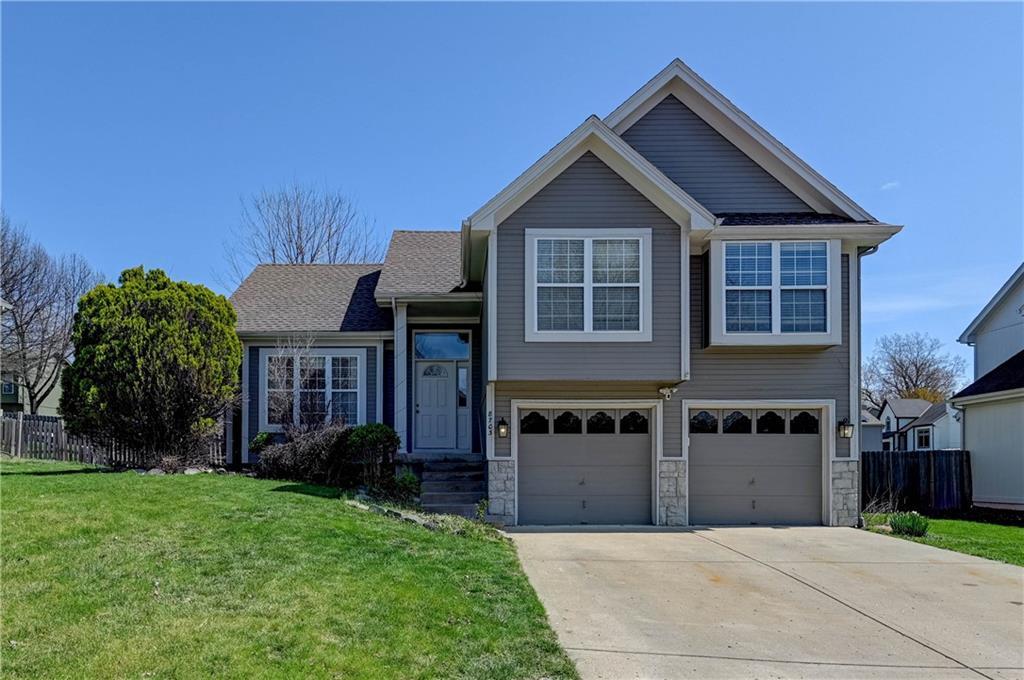 N Carson Ave, Kansas City, MO 64153