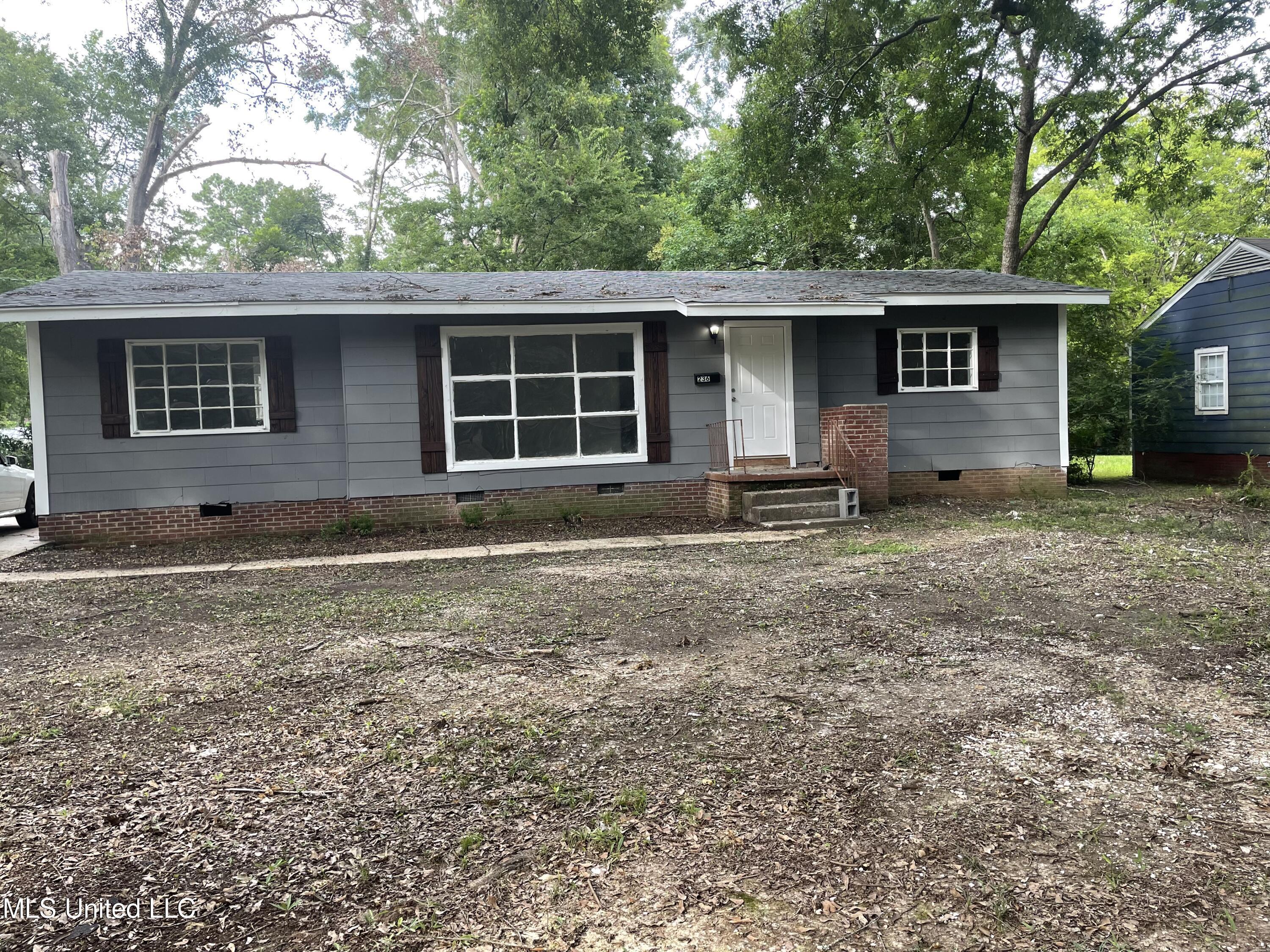 Iris Ave, Jackson, MS 39206