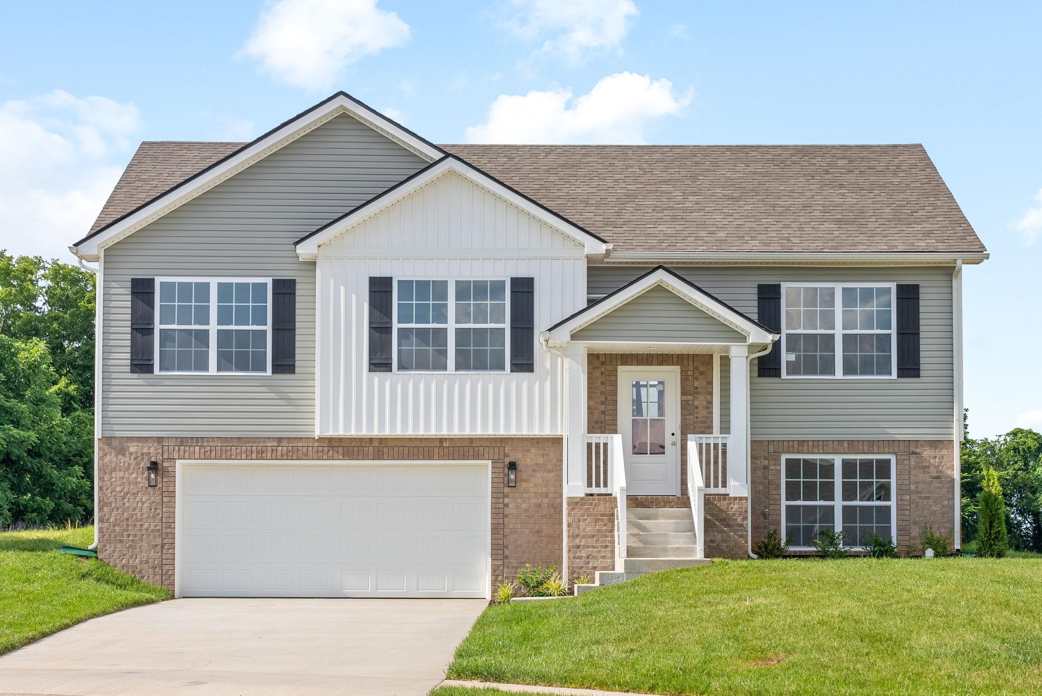 Cordova Ct, Clarksville, TN 37042