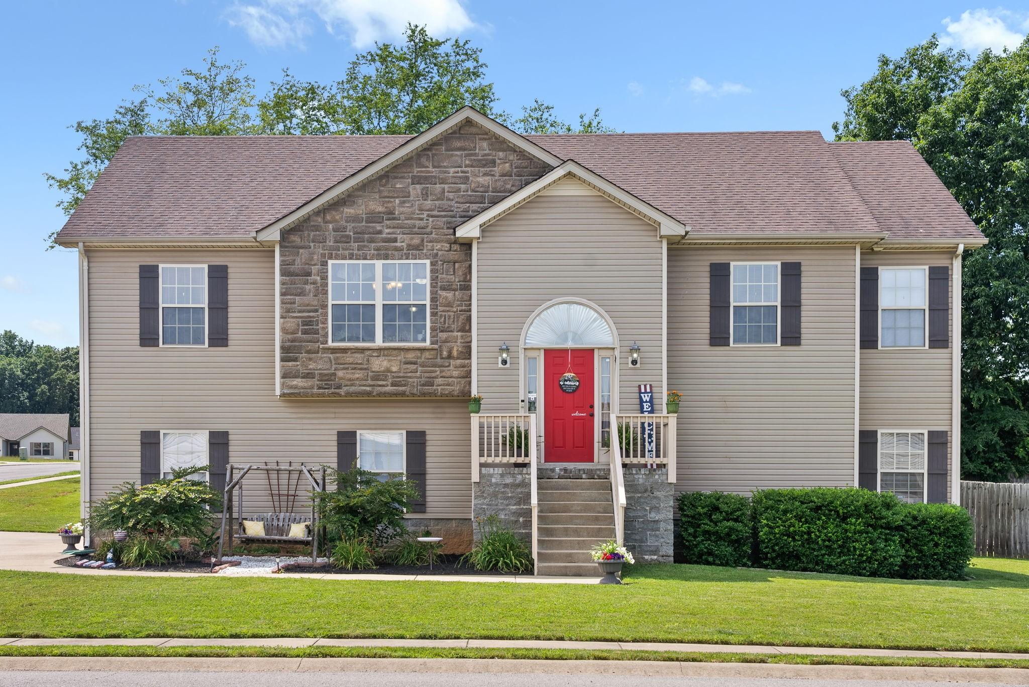 Gramham Ln, Clarksville, TN 37042