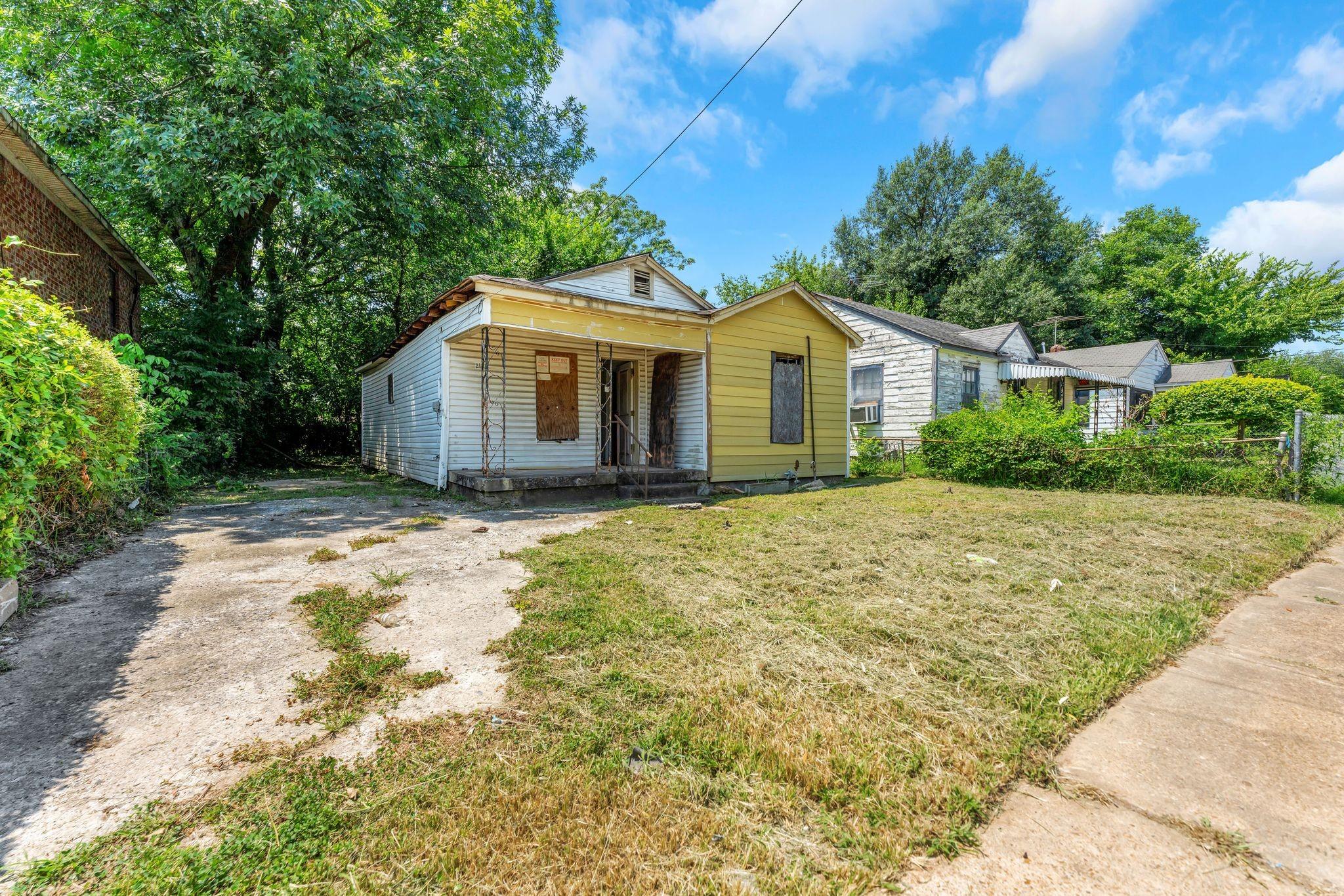 Lyon Ave, Memphis, TN 38108