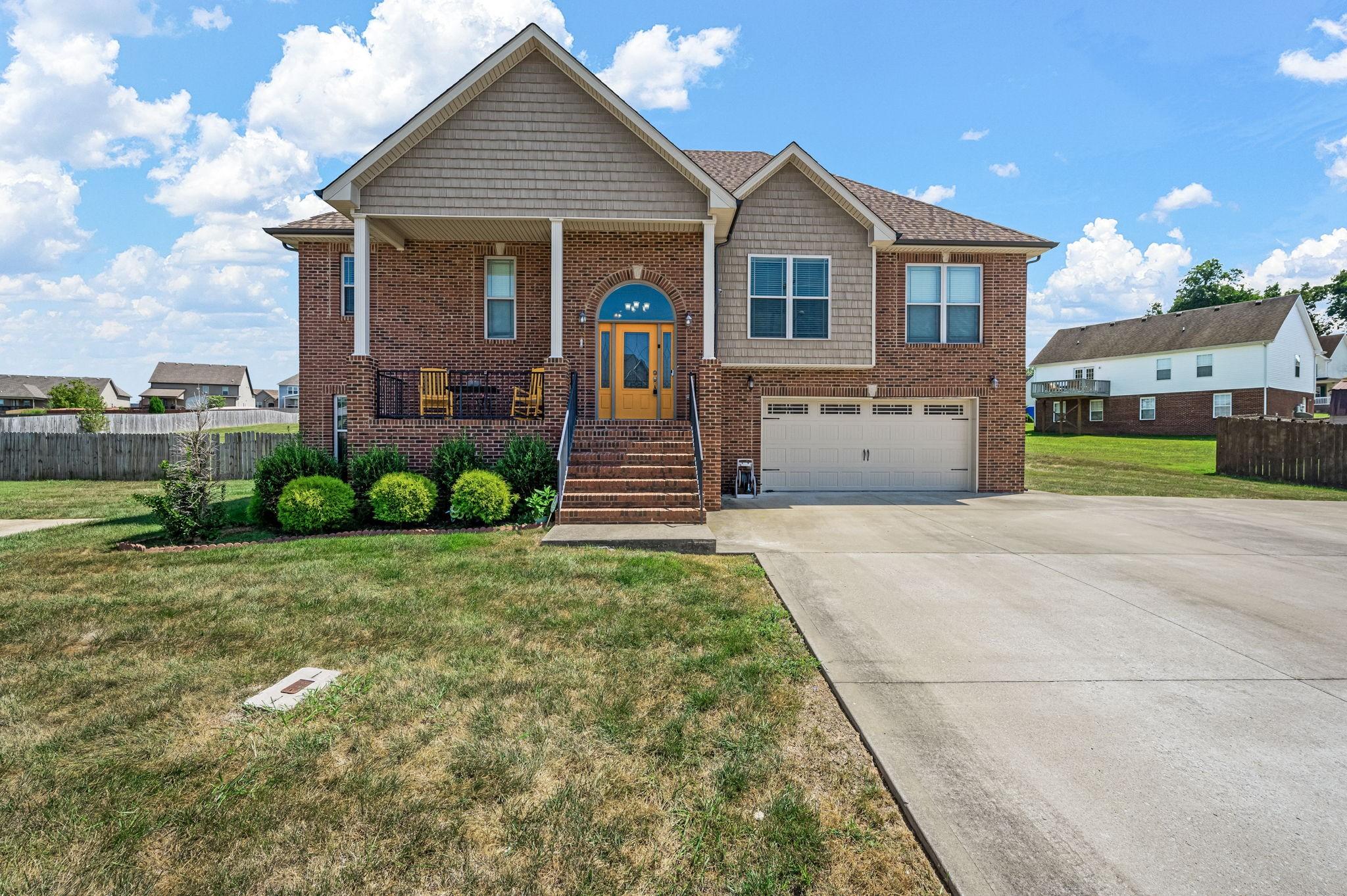 Autumnwood Blvd, Clarksville, TN 37042