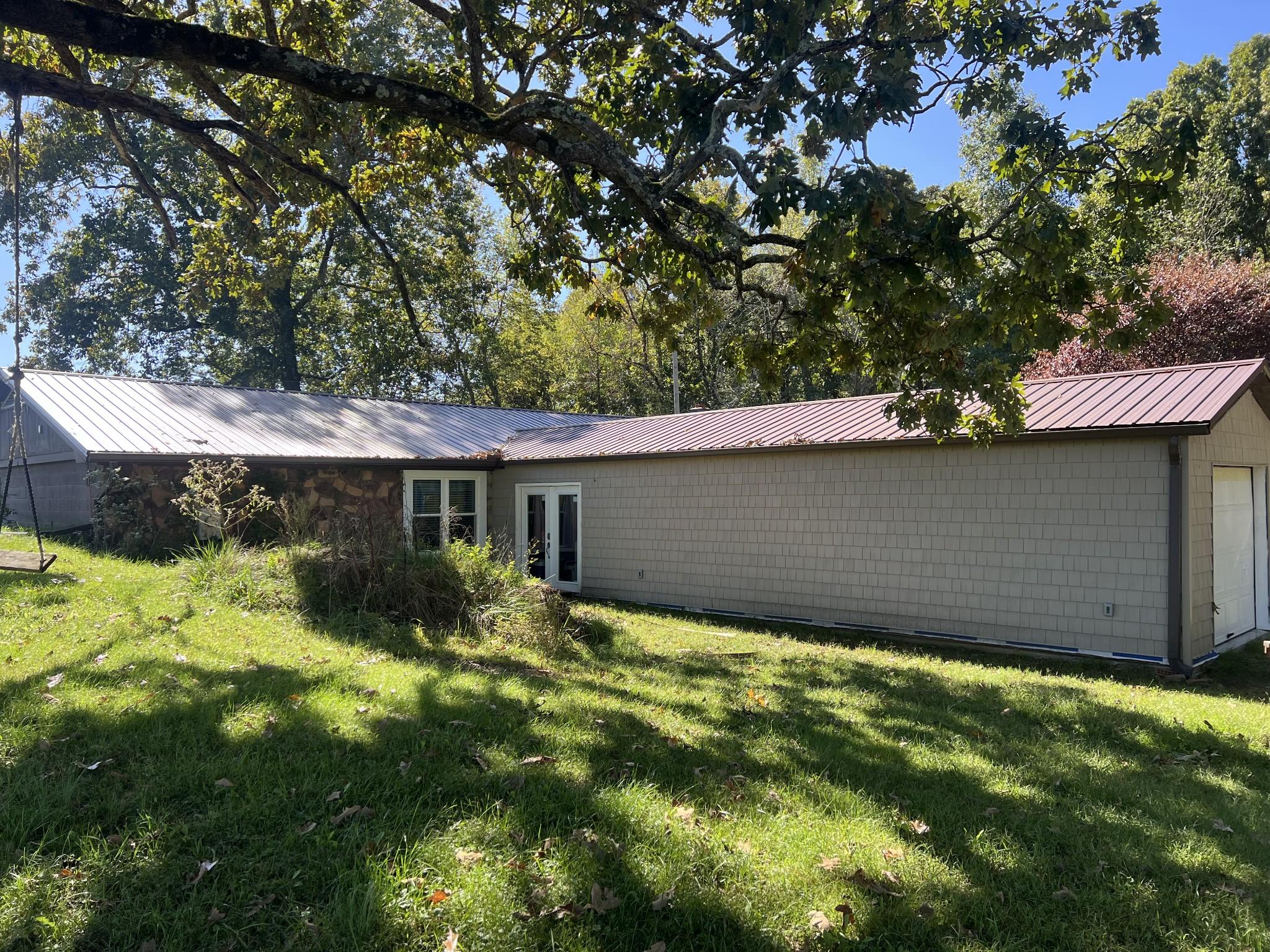 S Point Dr, Camden, TN 38320