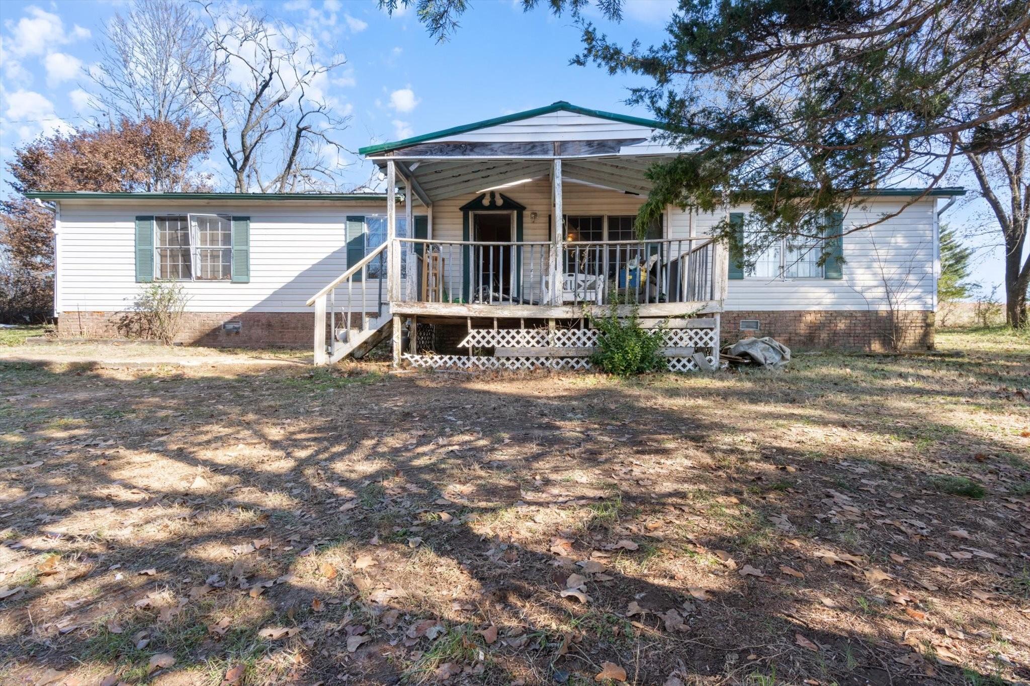 Martin Ln, Cunningham, TN 37052