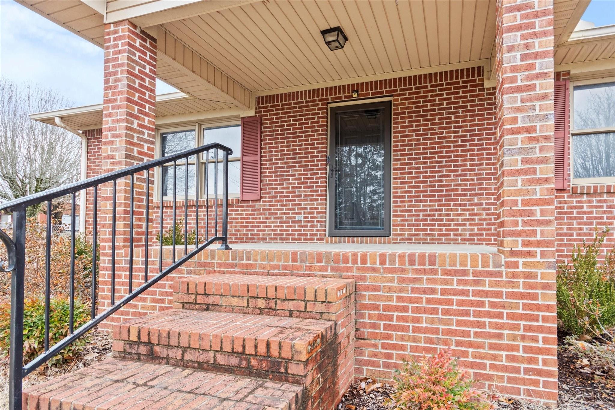 Monks Rd, Fayetteville, TN 37334