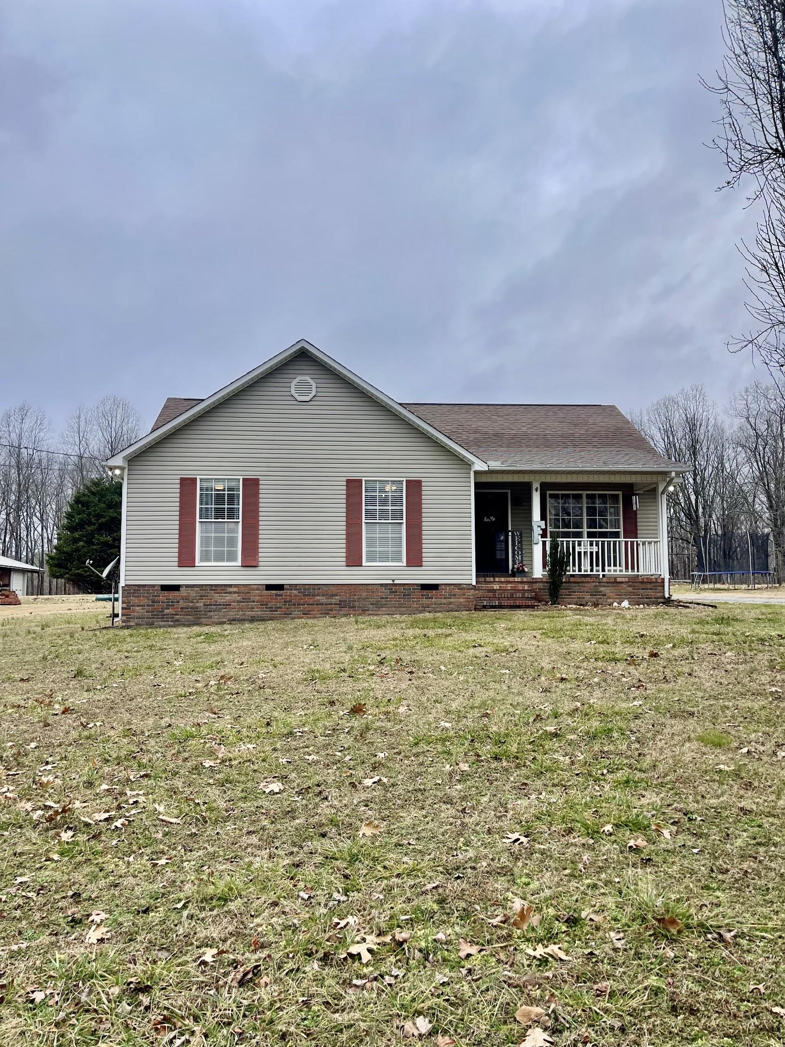 White Oak Dr, Leoma, TN 38468