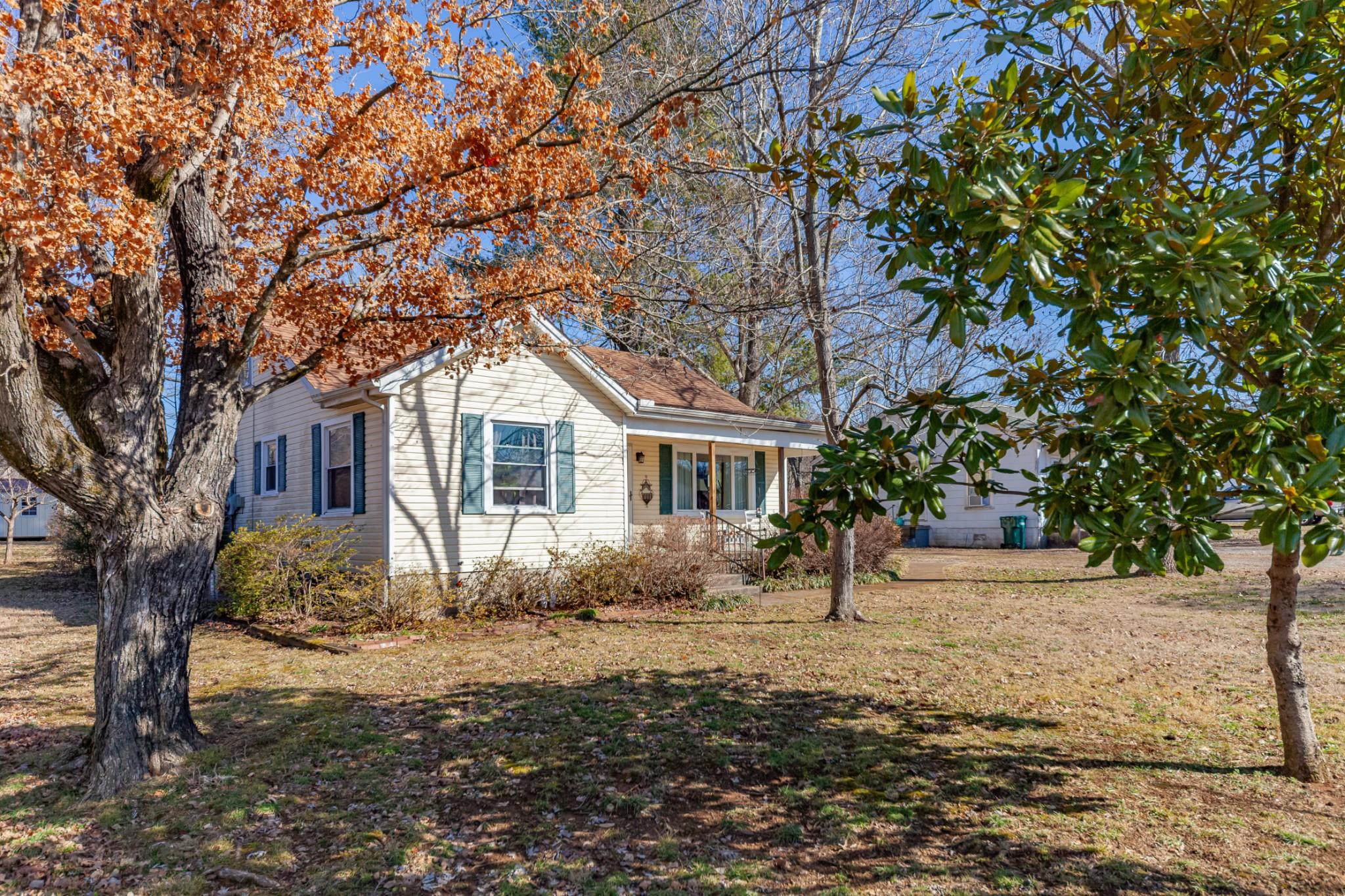 Cleveland St, Pulaski, TN 38478