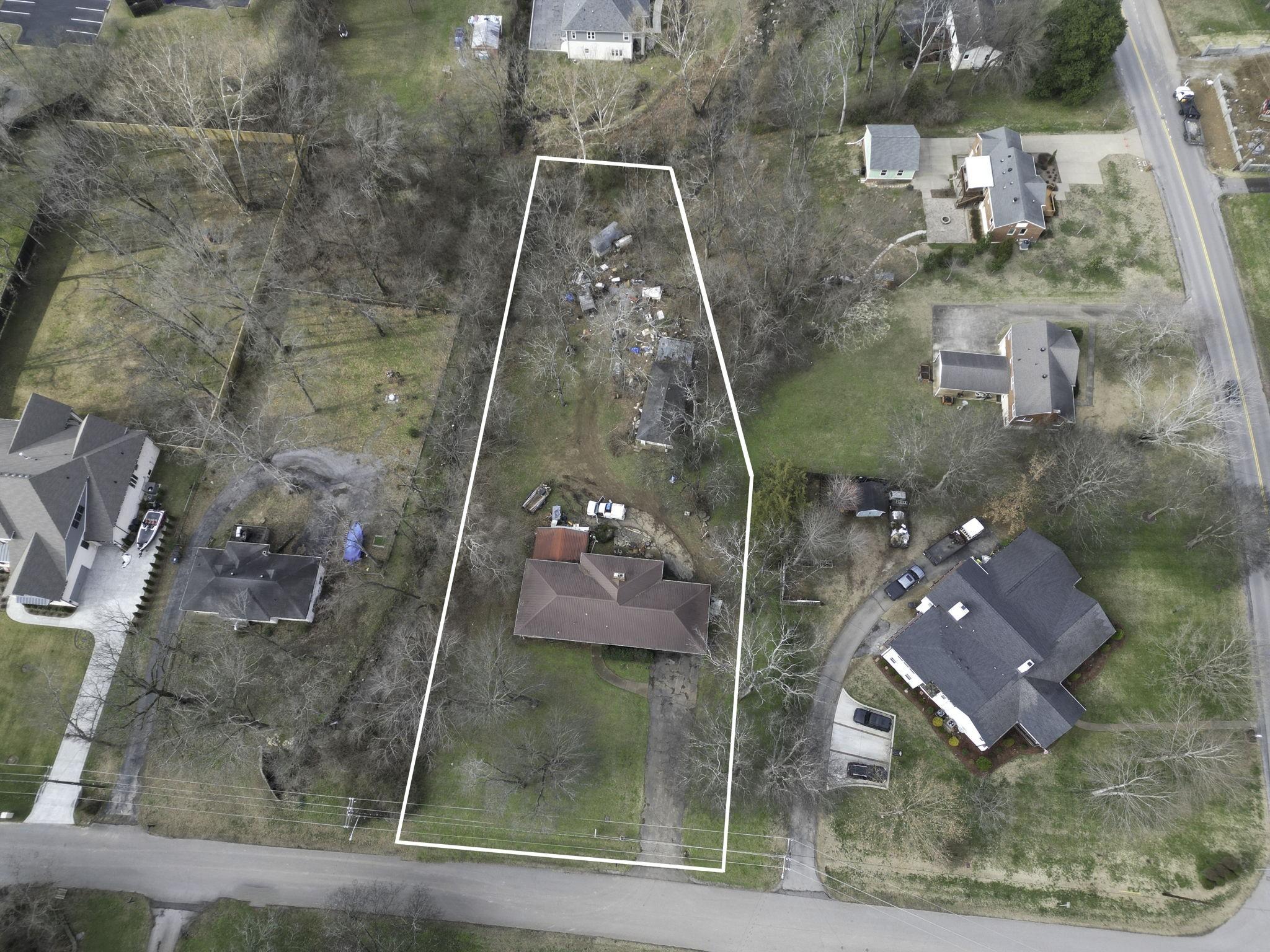 Fleetwood Dr, Nashville, TN 37205