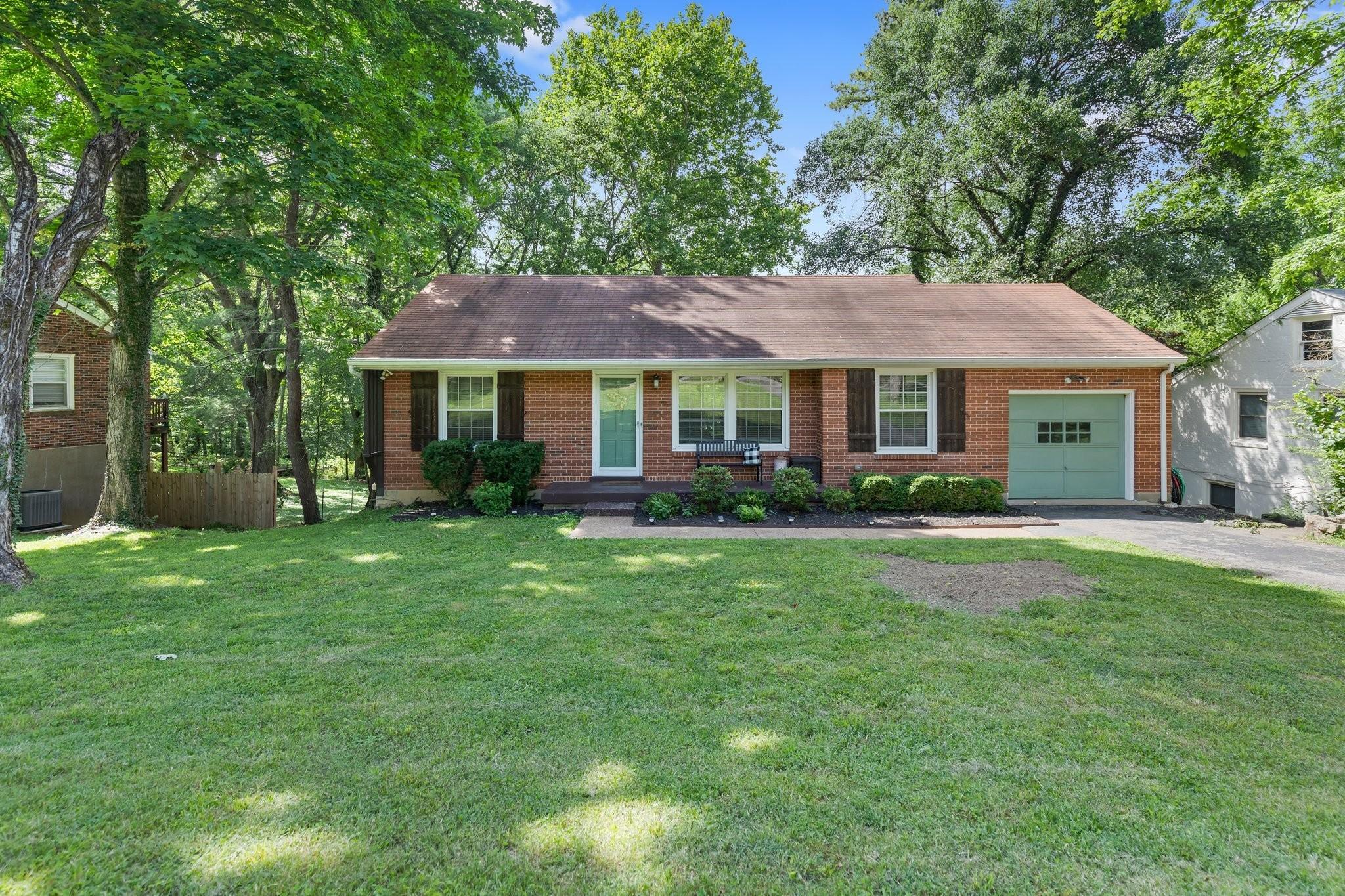 Vine Ridge Dr, Nashville, TN 37205