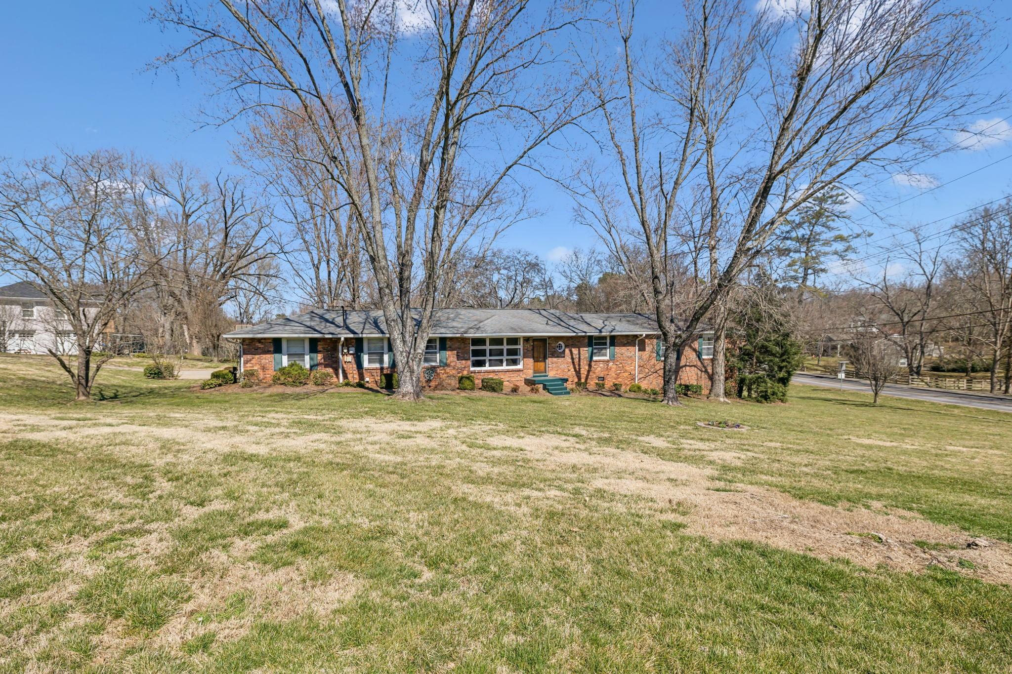 Barrywood Dr, Nashville, TN 37220
