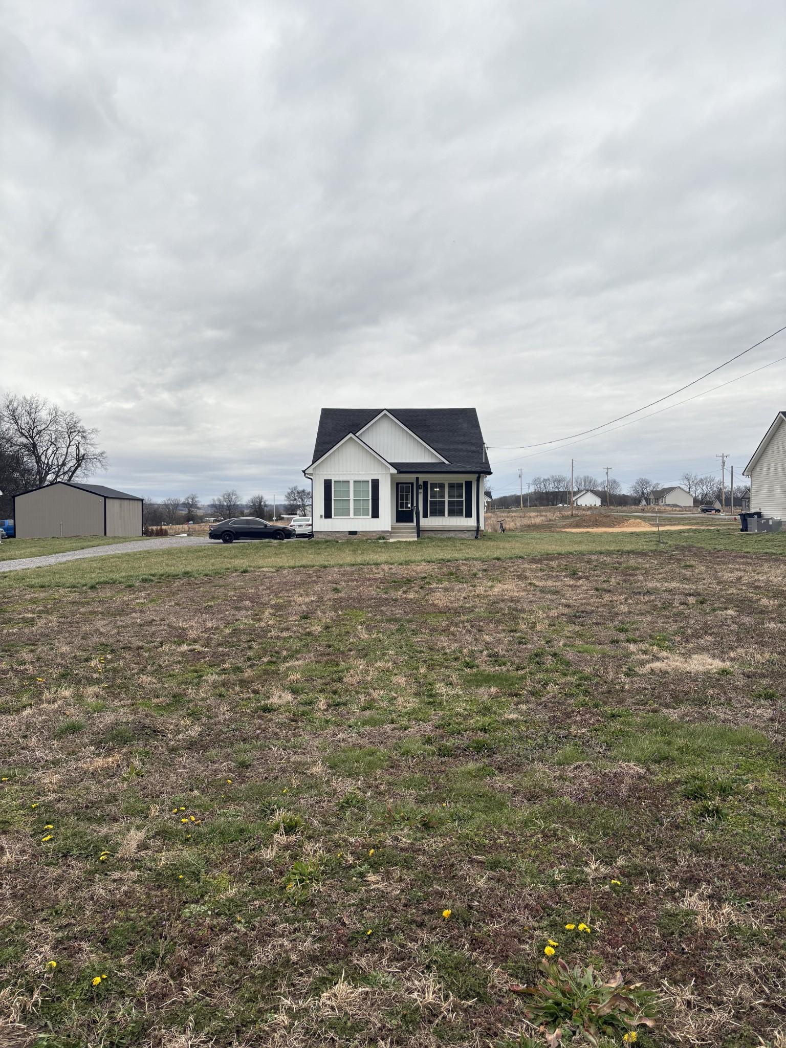 Claude Fox Rd, Cornersville, TN 37047