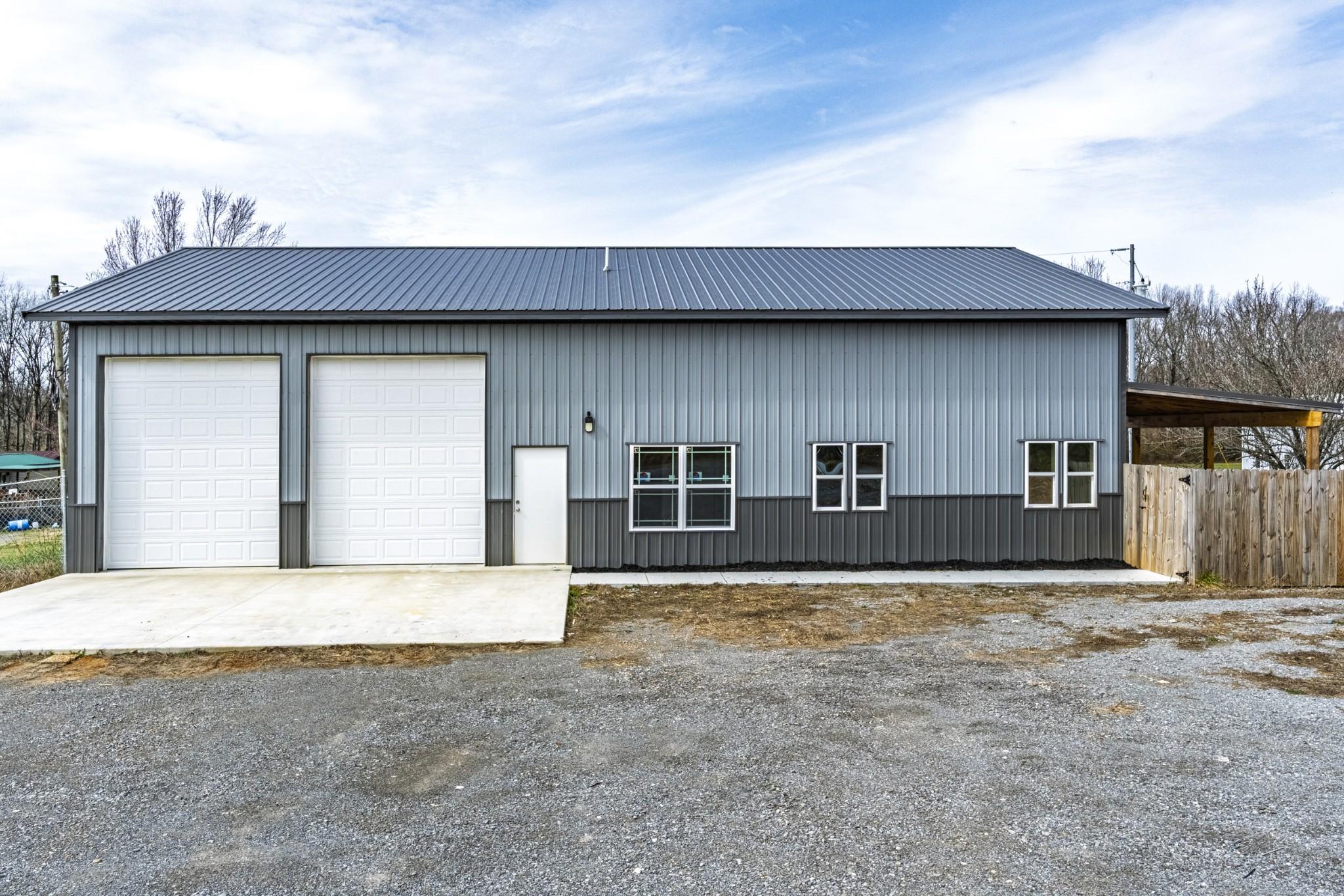 Howell Hill Rd, Flintville, TN 37335