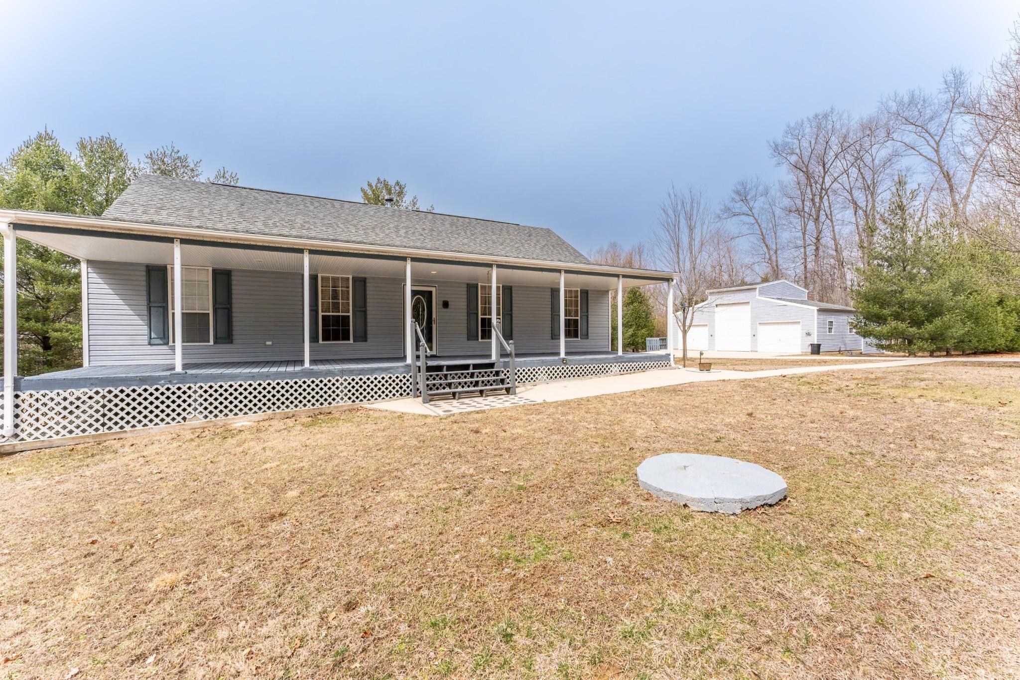 Castle Cir, Crossville, TN 38555