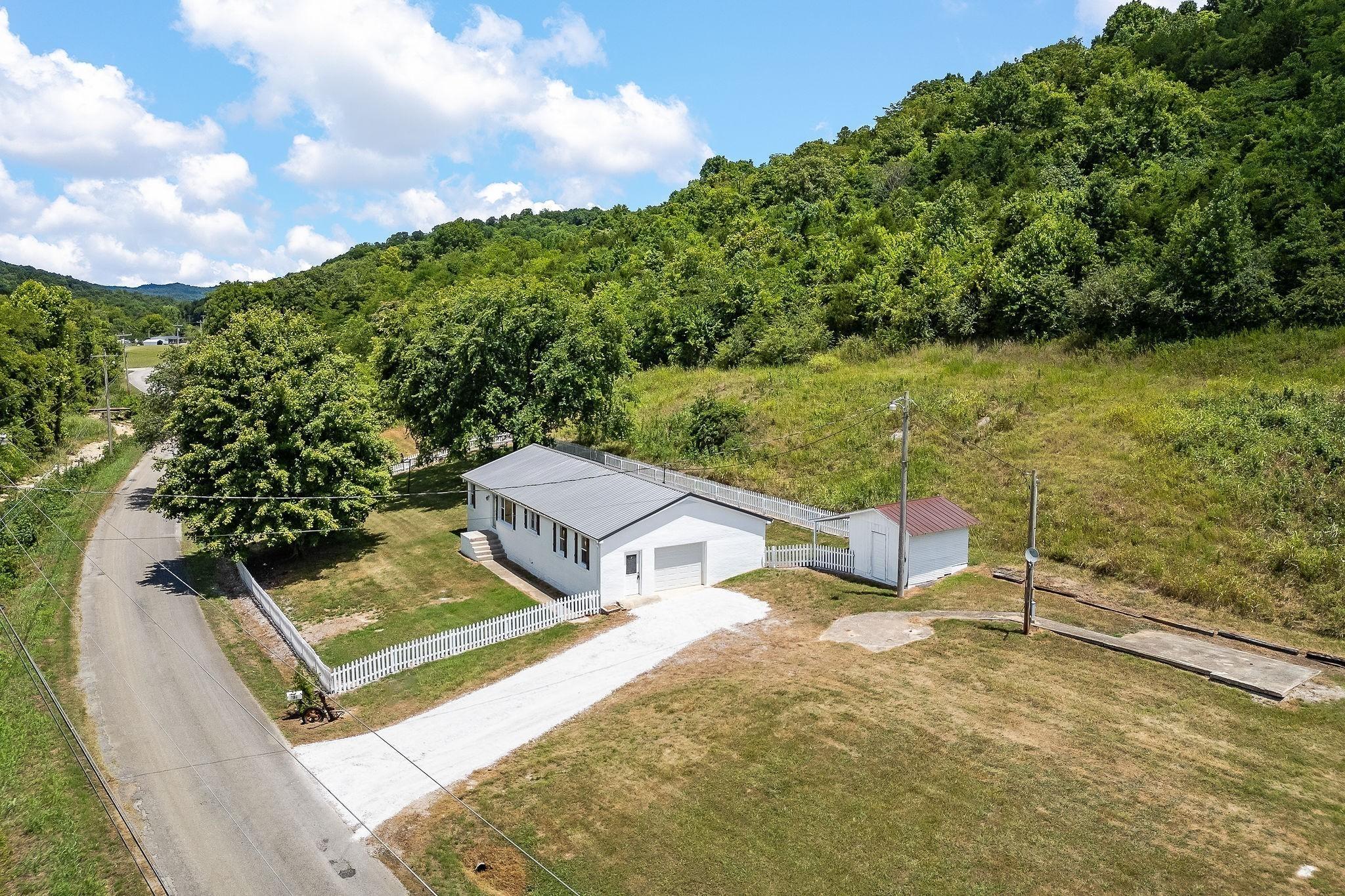 Maggart Rd, Elmwood, TN 38560