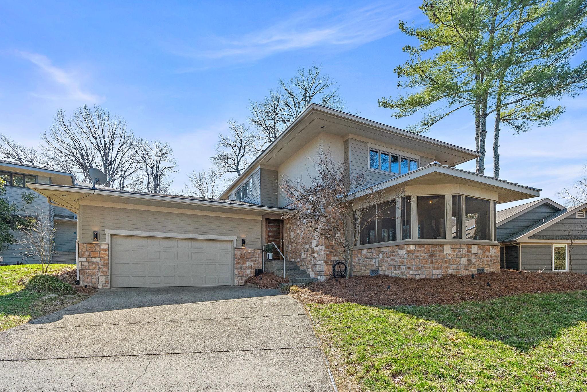 Harpeth Trace Dr, Nashville, TN 37221