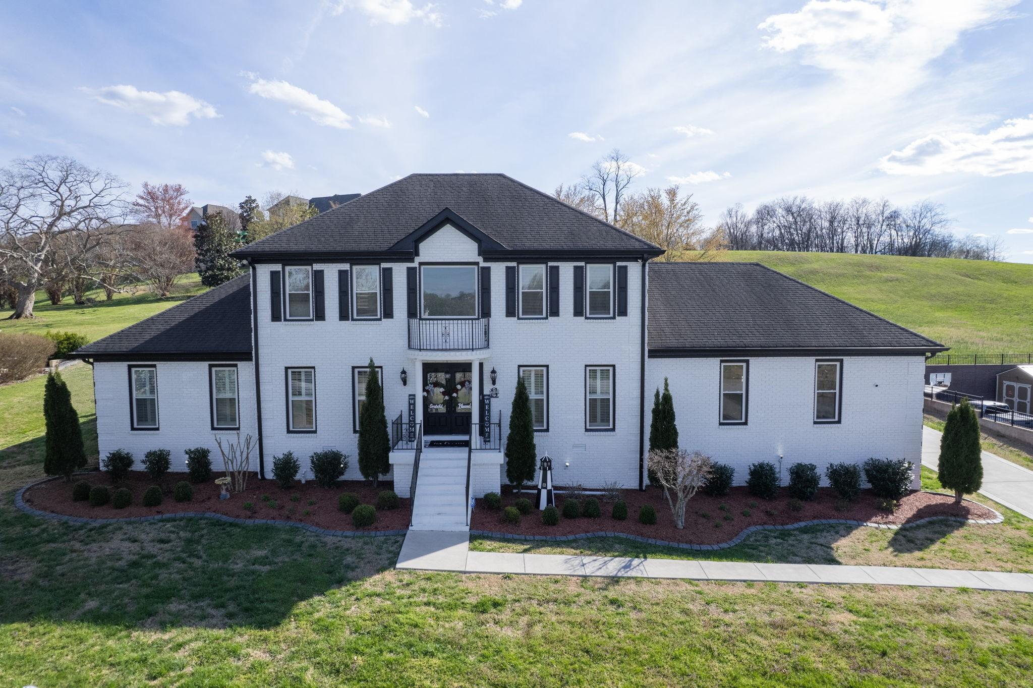 Barnes Dr, Lebanon, TN 37087