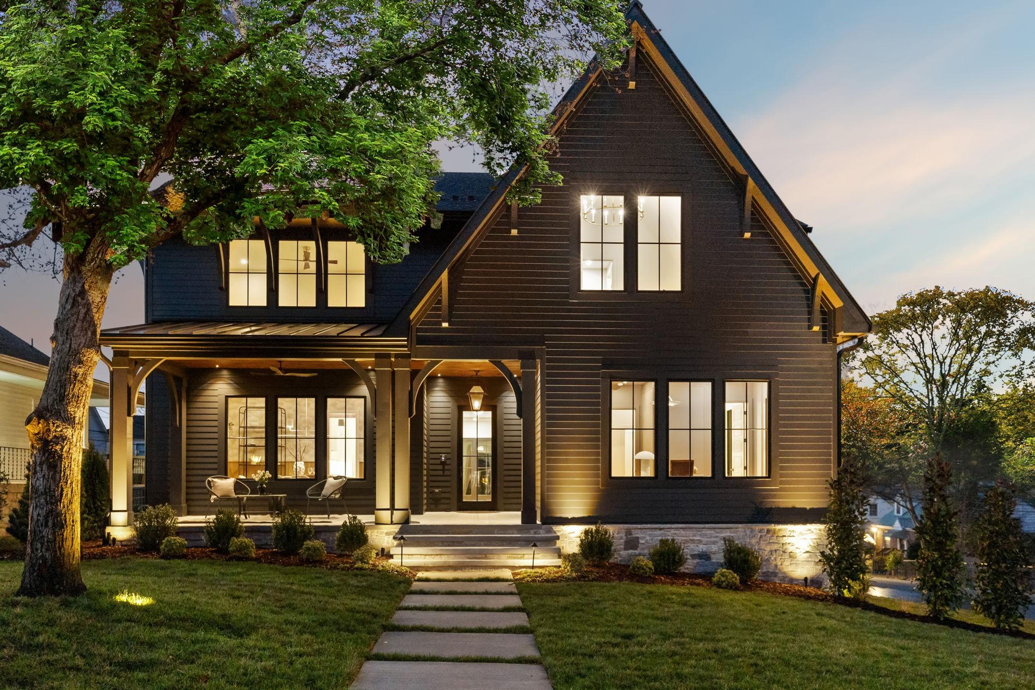 Dakota Ave, Nashville, TN 37209