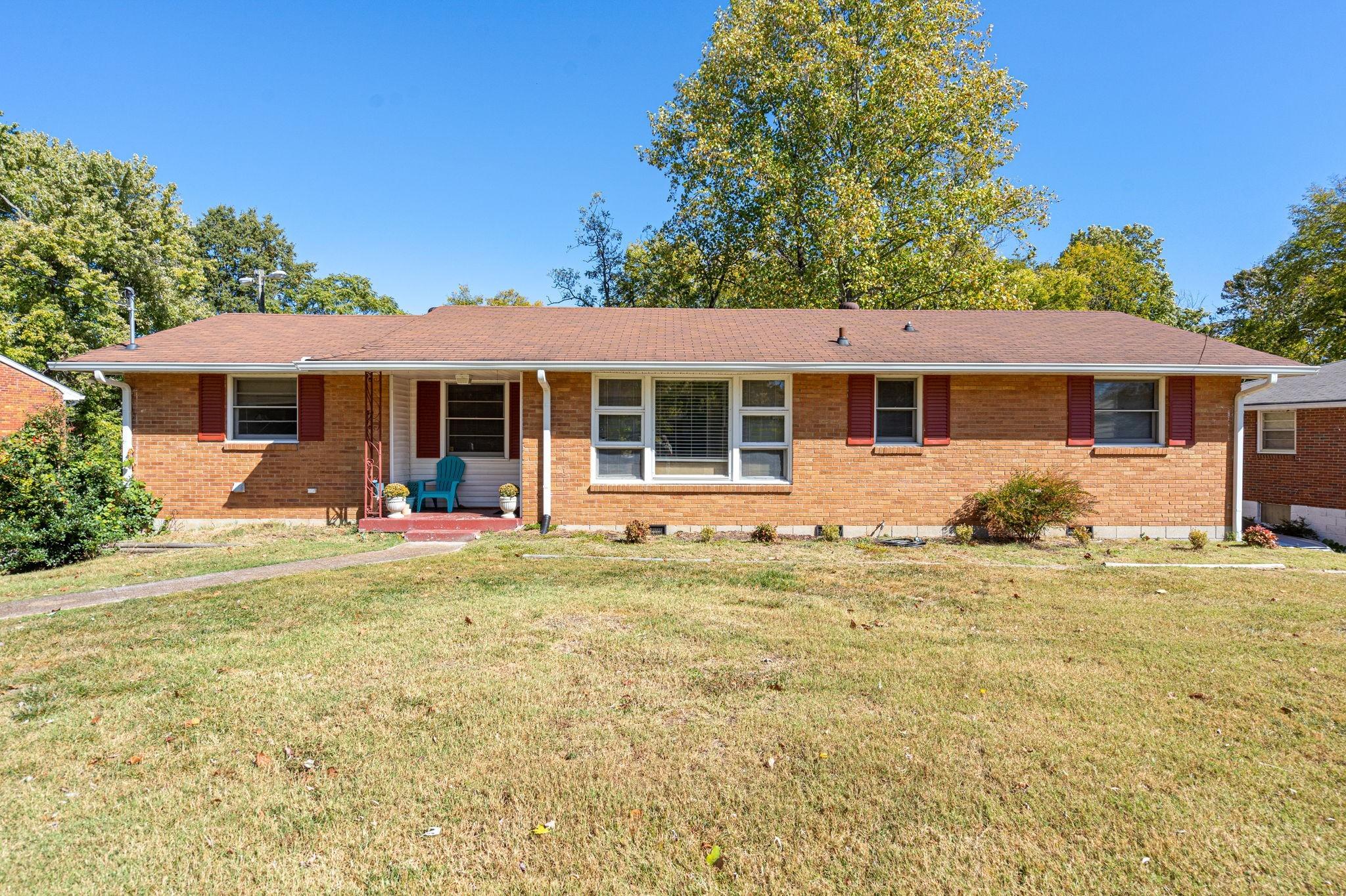 Leeanne Dr, Nashville, TN 37211