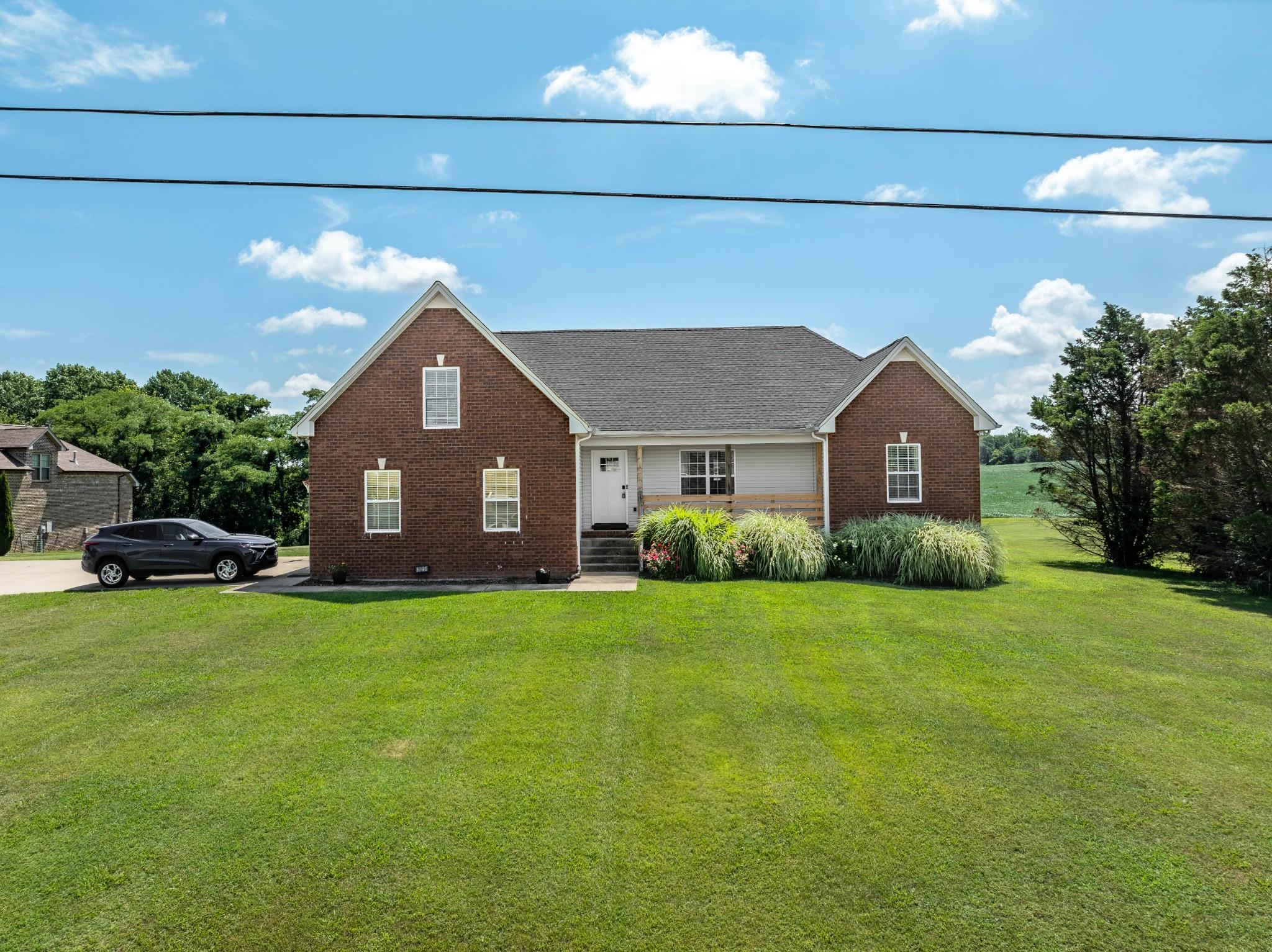 Meadowview Ct, Cross Plains, TN 37049