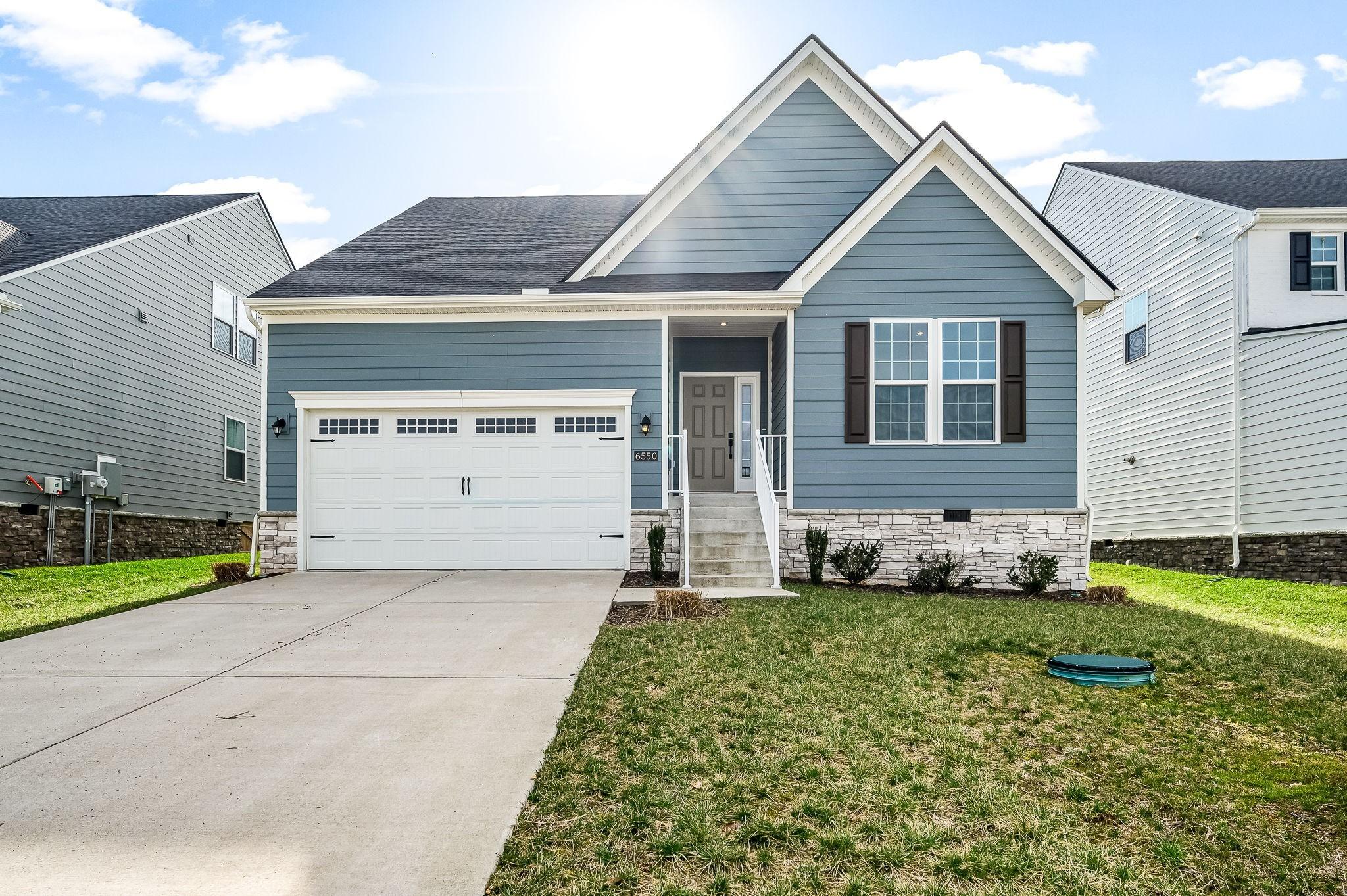 Palm Warbler Dr, Murfreesboro, TN 37128