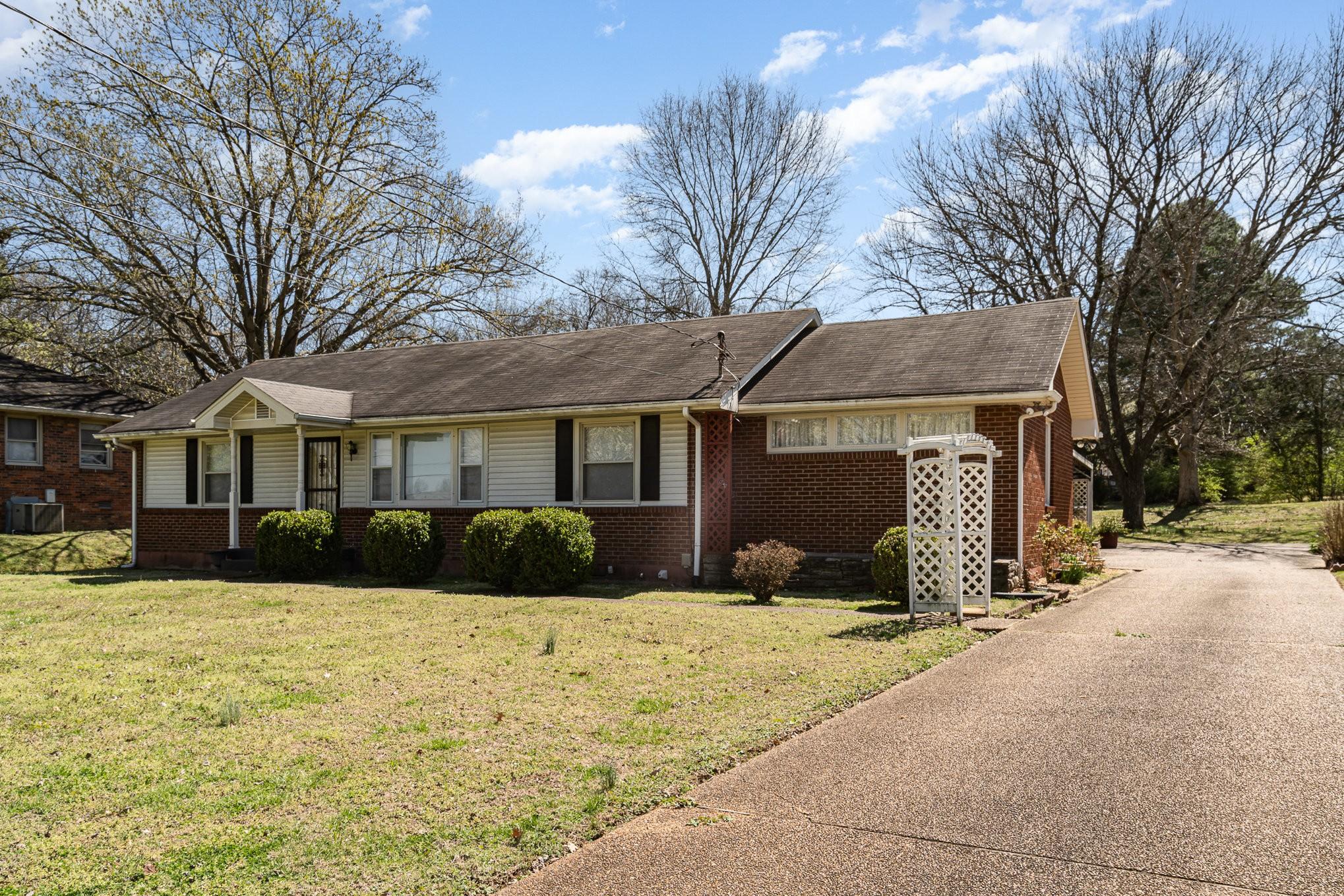 Joyce Ln, Nashville, TN 37216