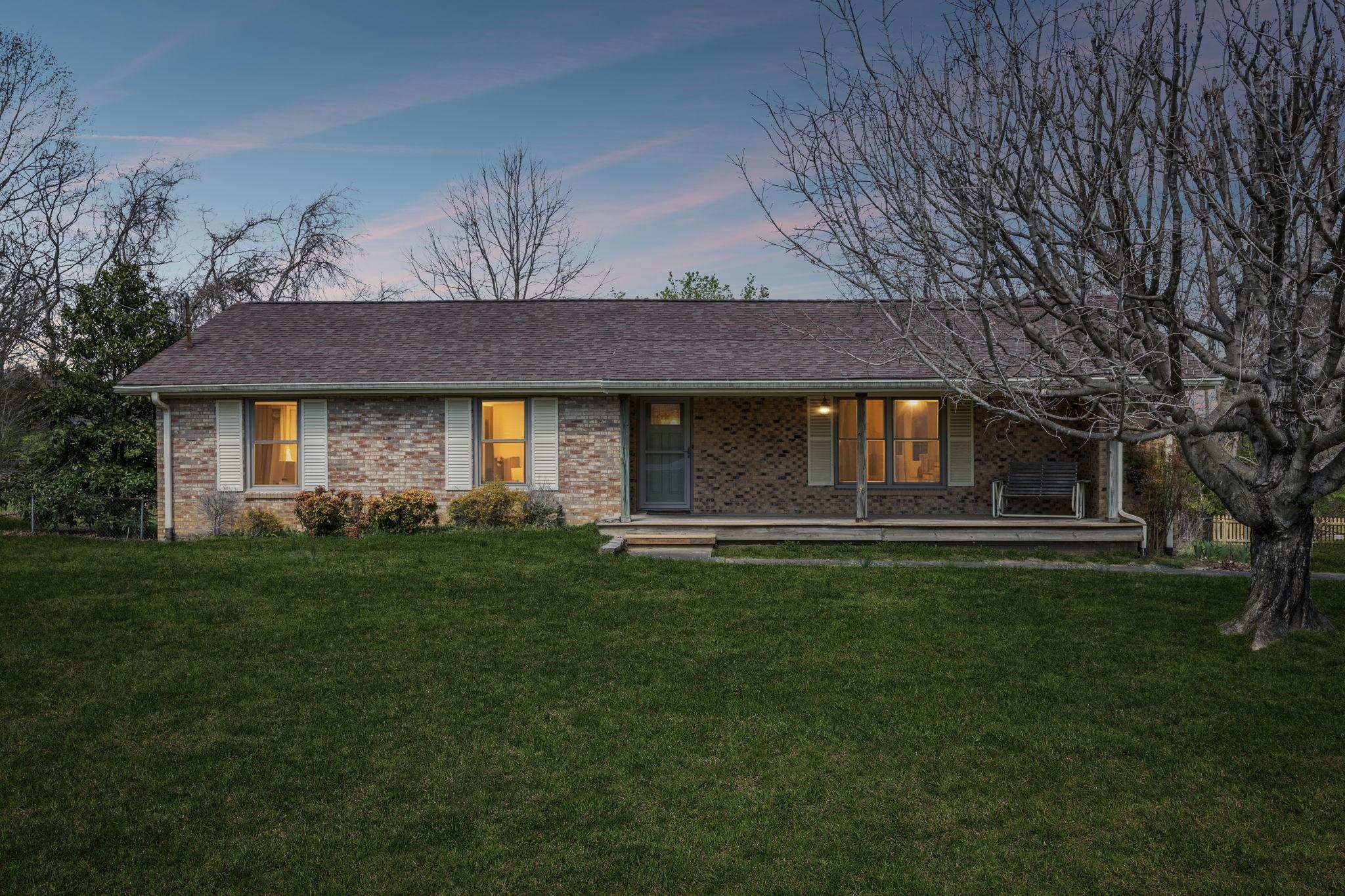E Hill St, Mount Juliet, TN 37122