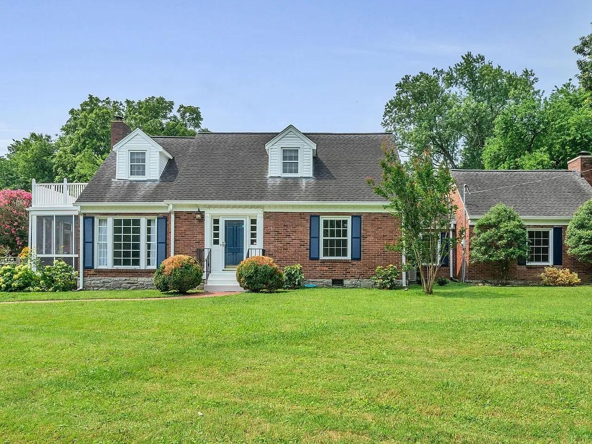 Winding Way, Nashville, TN 37216