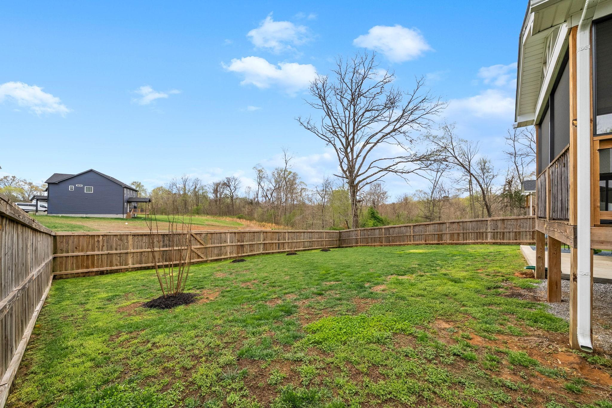 Bloomington Trce, Clarksville, TN 37042