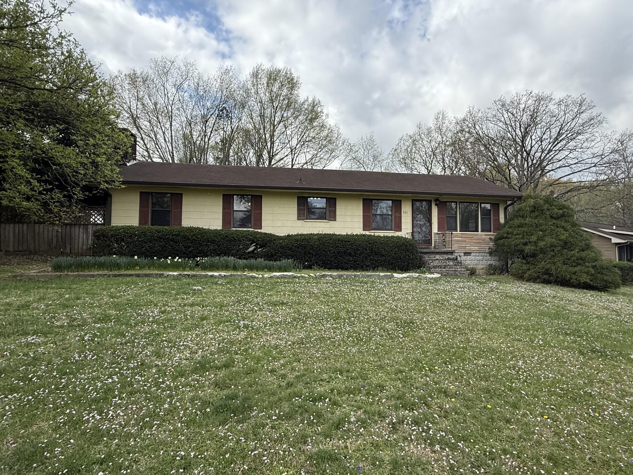Westend Cir, Manchester, TN 37355