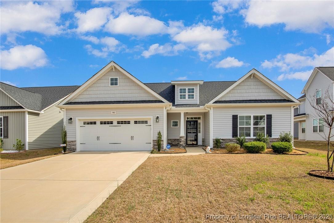 Debut Ave, Hope Mills, NC 28348