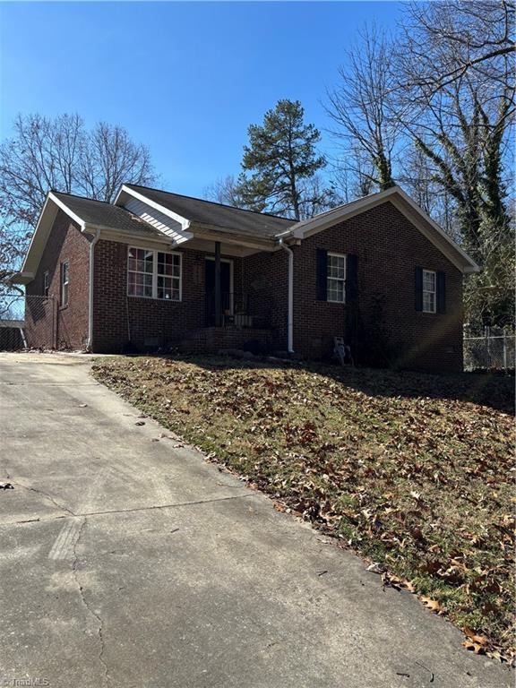 Vickers Ave, High Point, NC 27262