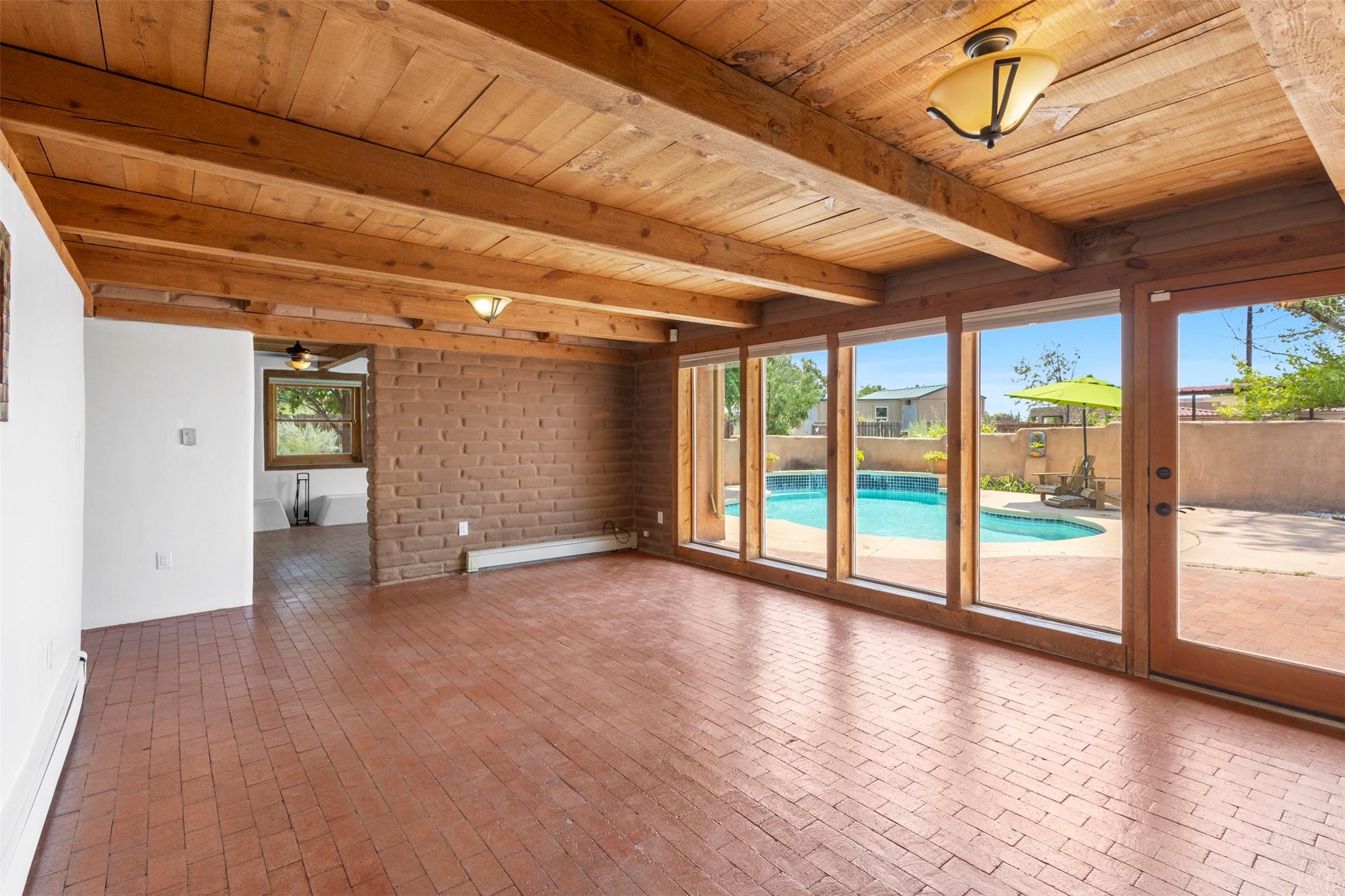 Camino Hermosa, Corrales, NM 87048