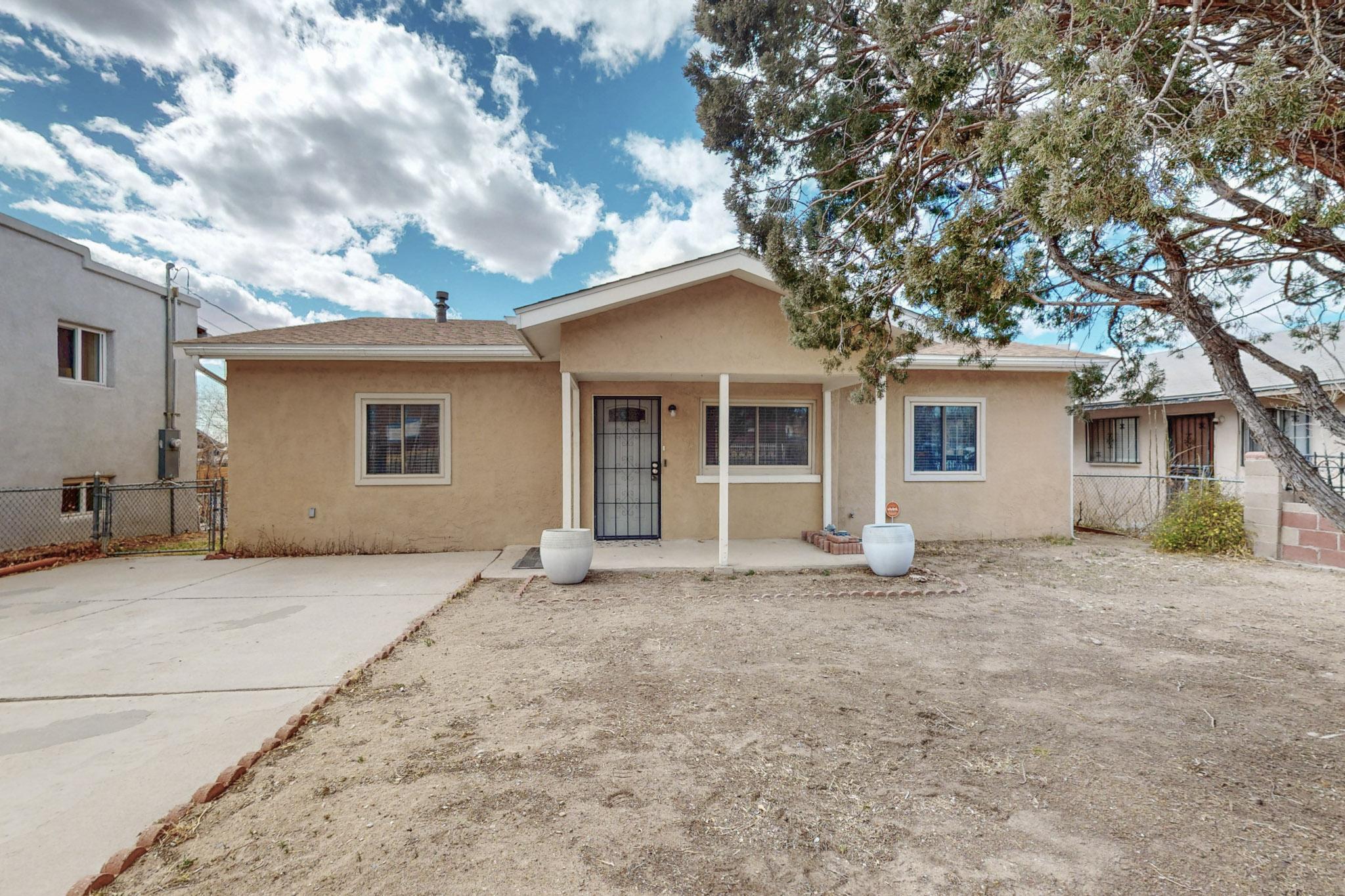Walter St Se, Albuquerque, NM 87102