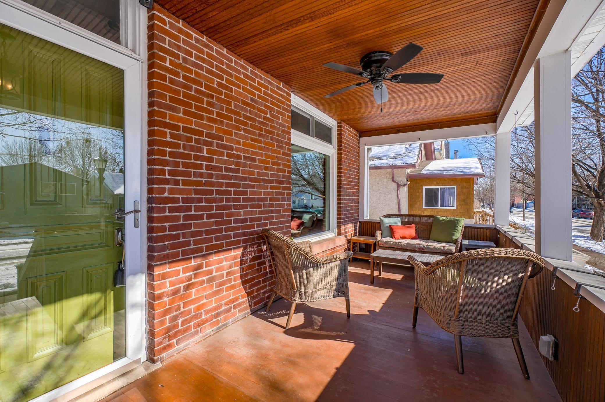 Tuscarora Ave, Saint Paul, MN 55102