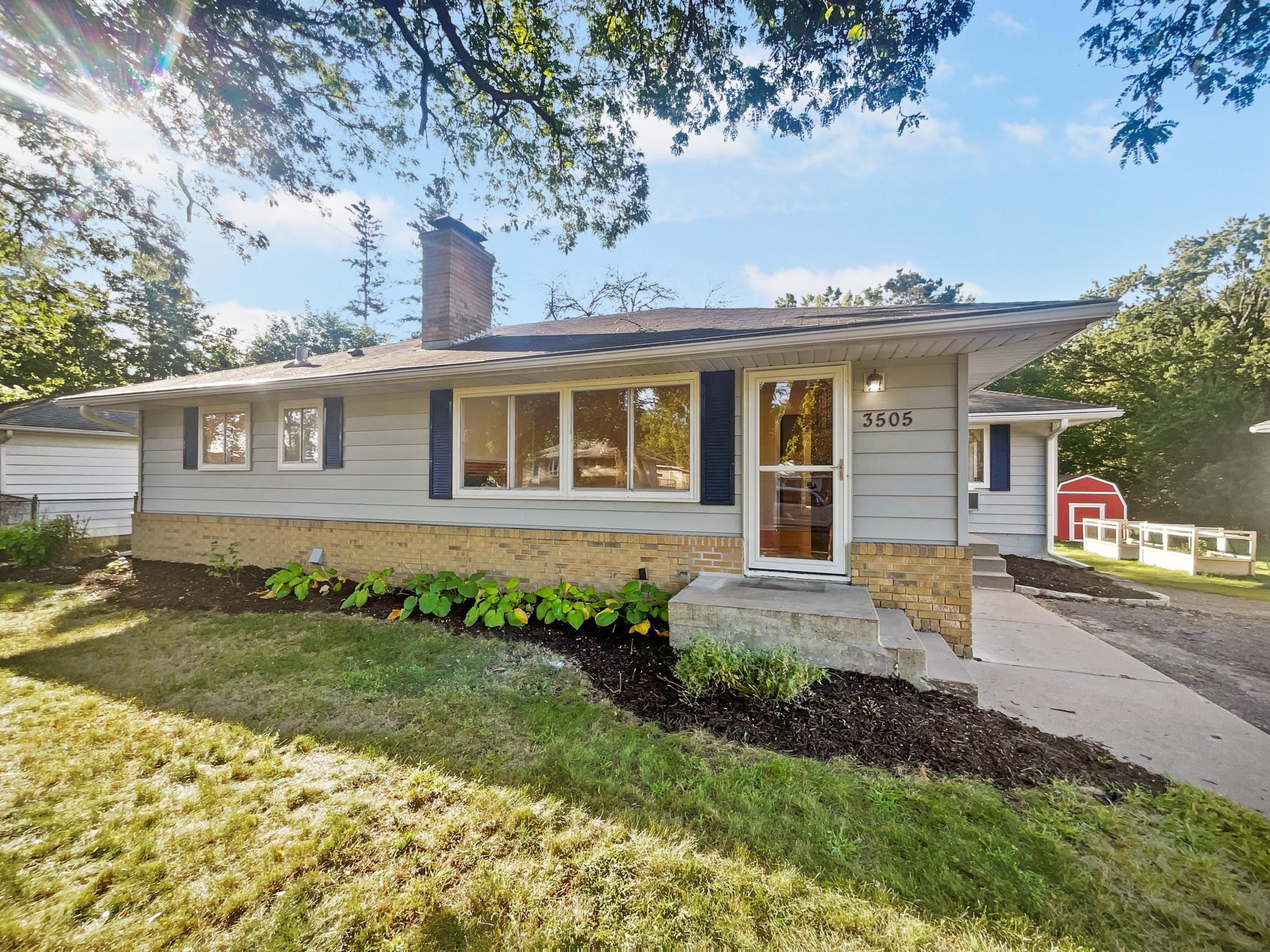 Admiral Ln N, Minneapolis, MN 55429