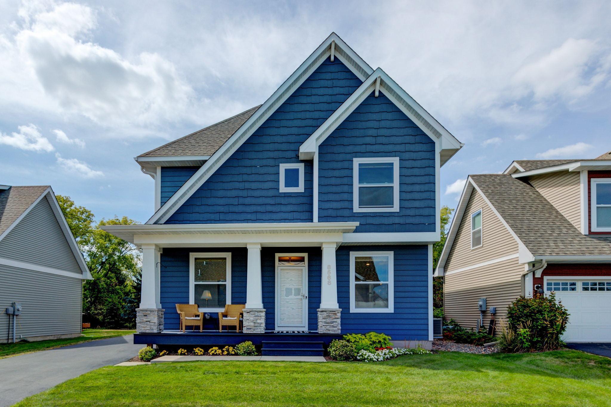 Ellet Cir, Eden Prairie, MN 55347