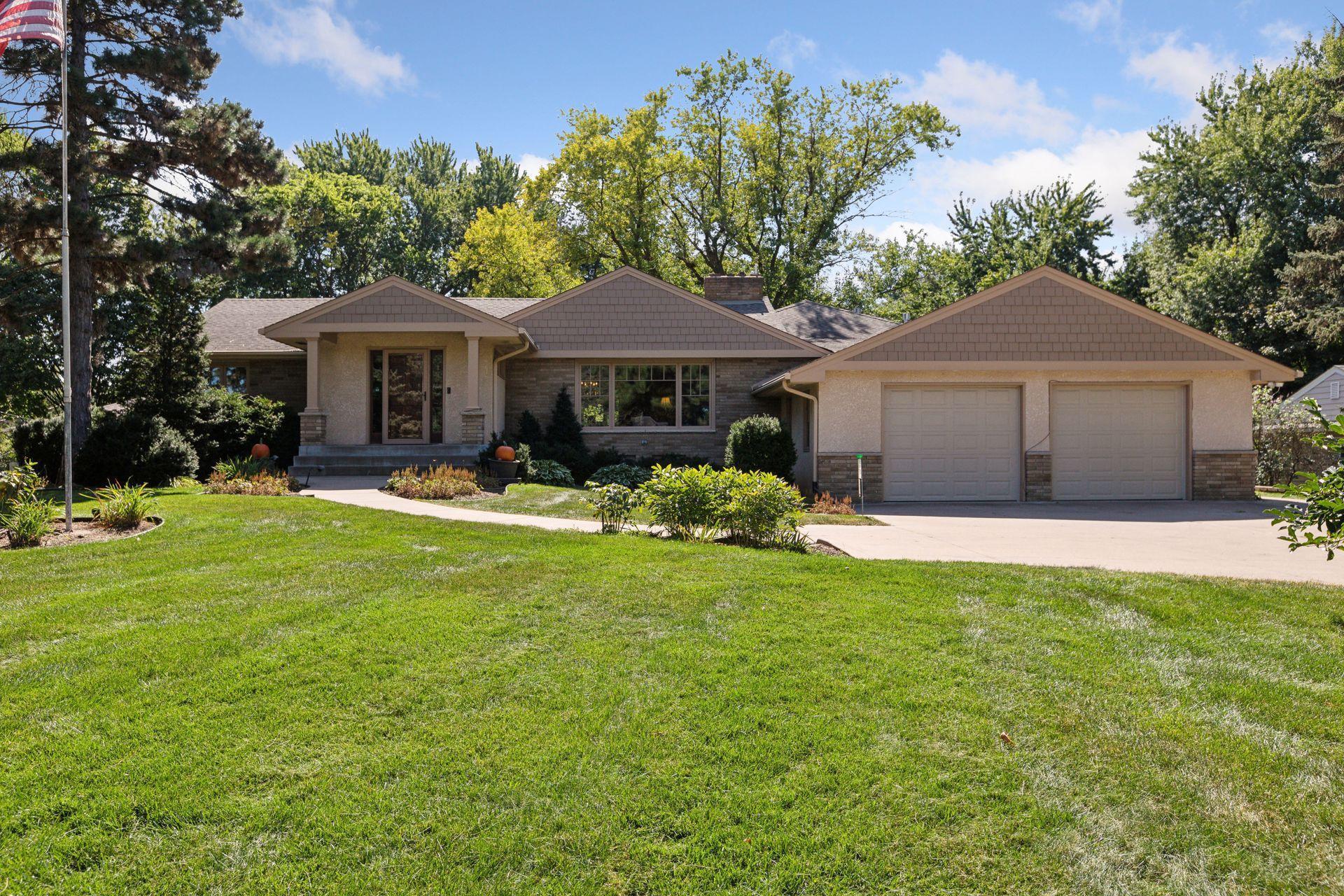 Highway 36 W, Saint Paul, MN 55113