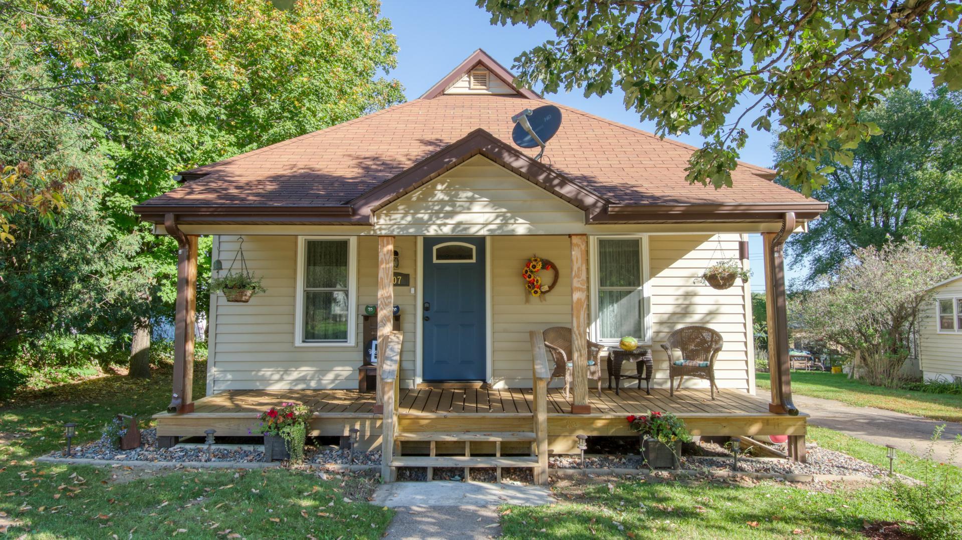 Miner Ave E, Ladysmith, WI 54848