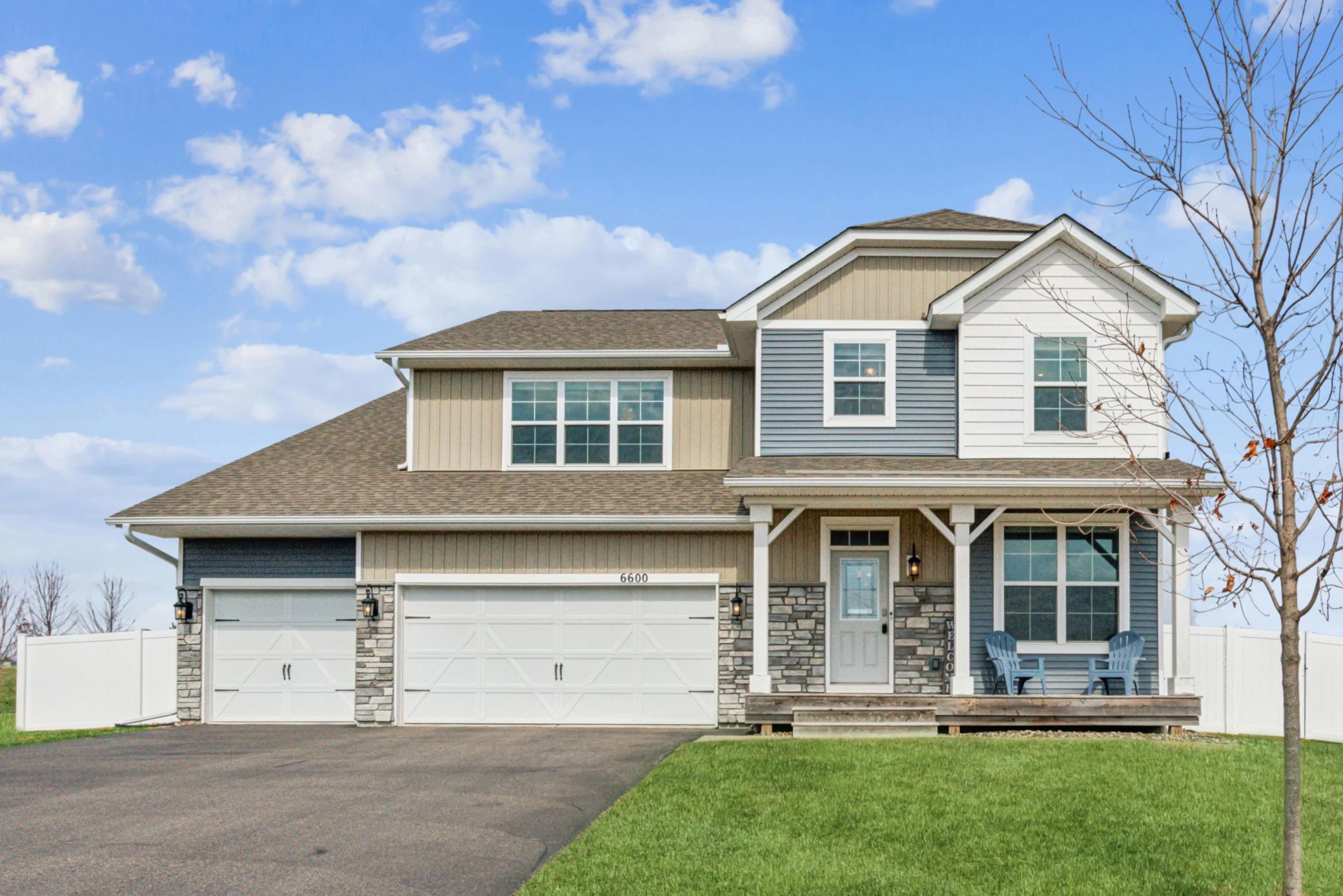 Jasmine Ave S, Cottage Grove, MN 55016