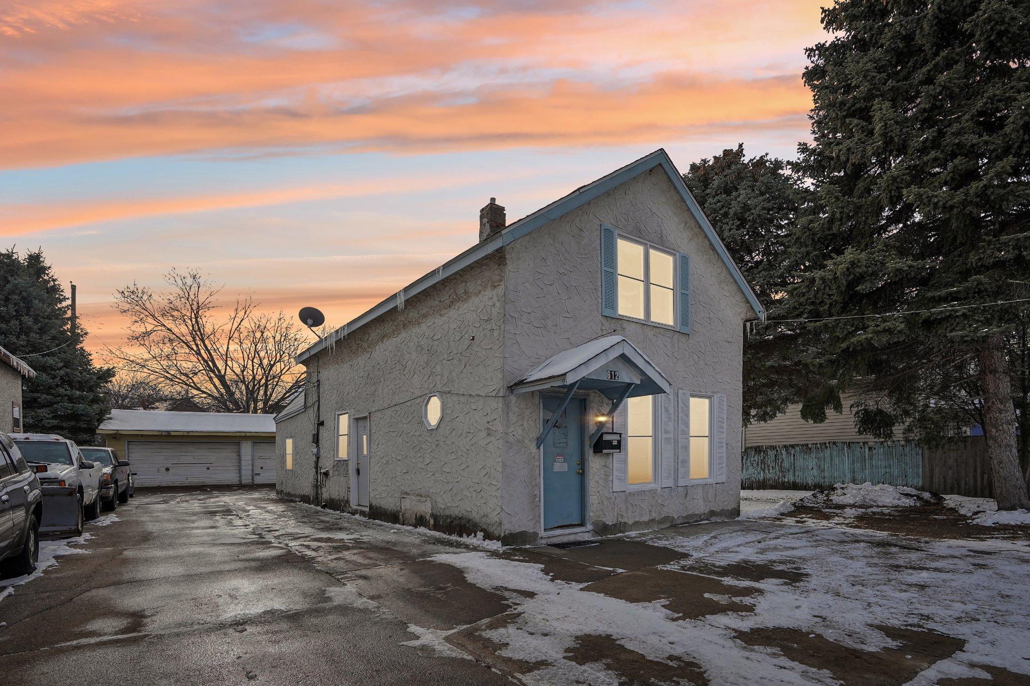 Bush Ave, Saint Paul, MN 55130