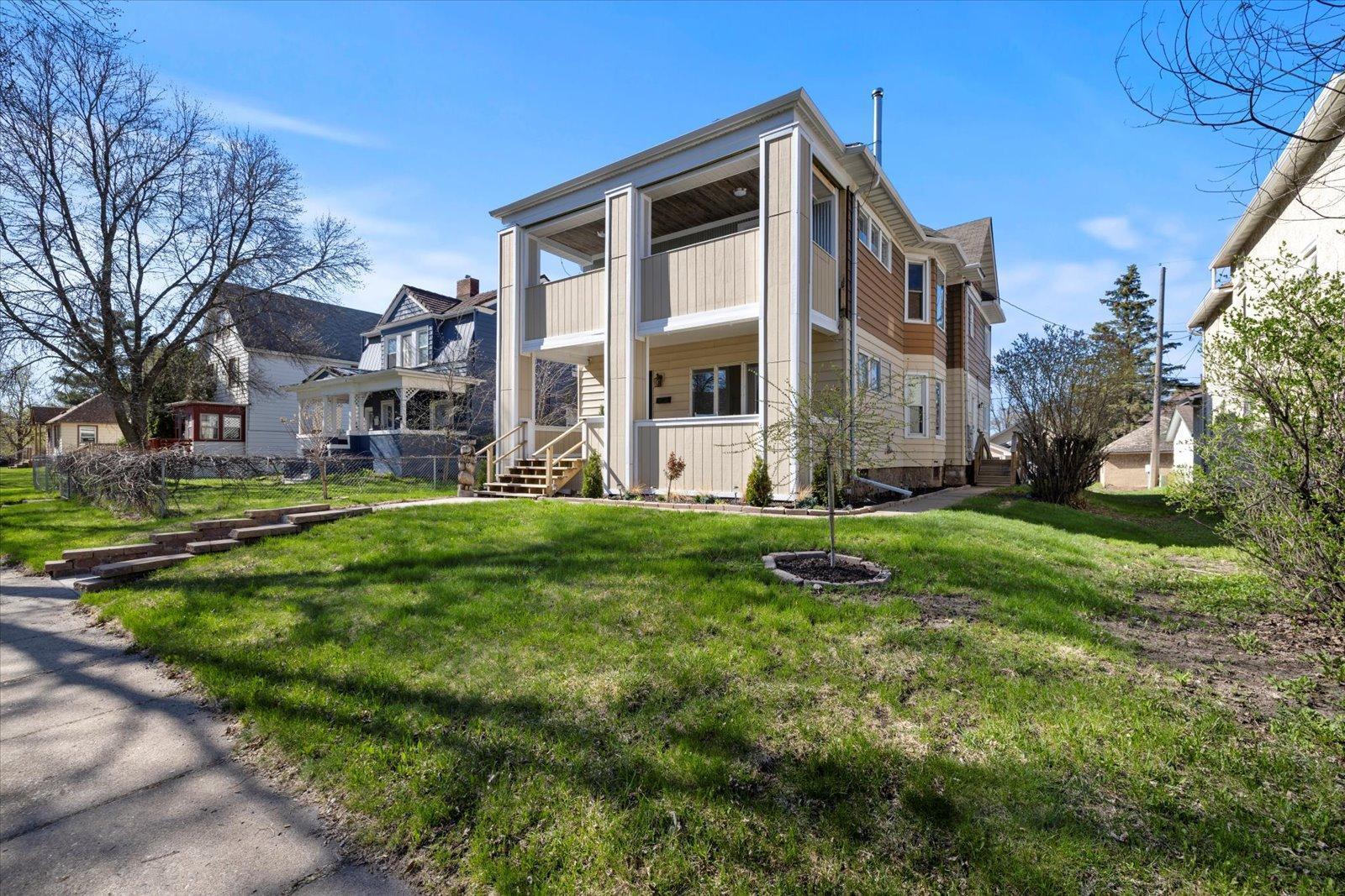 7th St S, Virginia, MN 55792