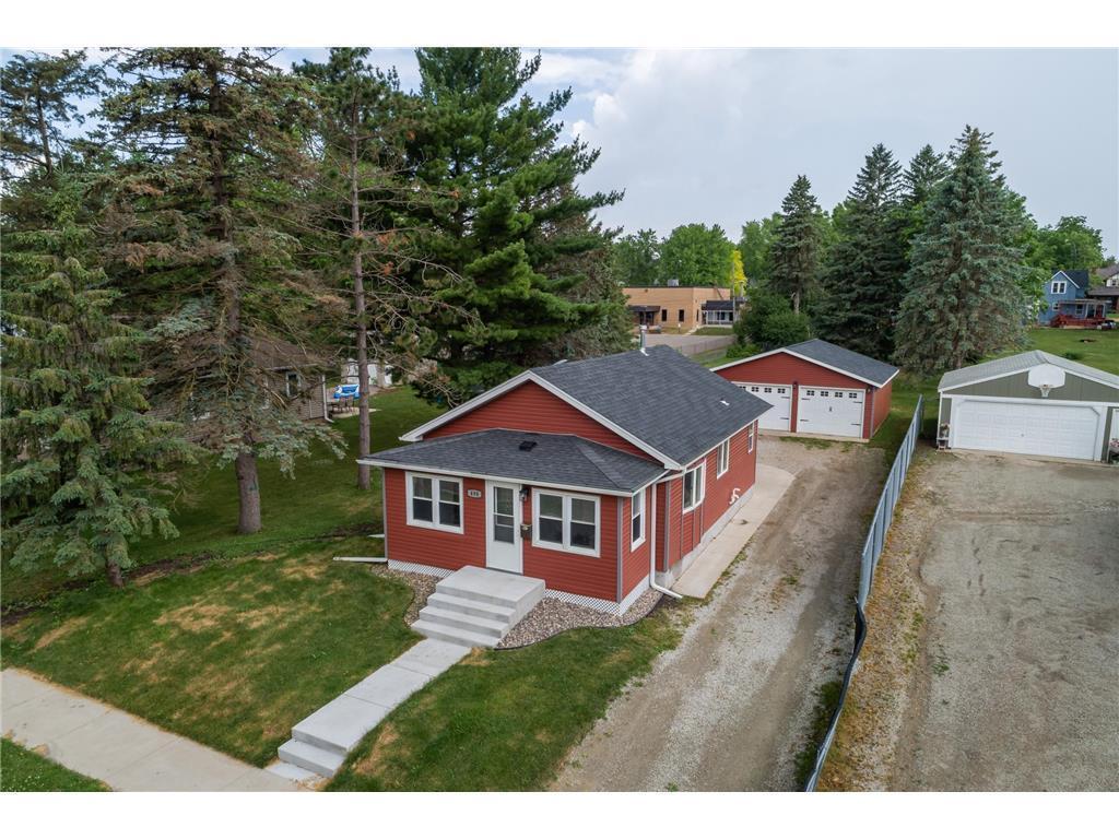 Mound St, Owatonna, MN 55060
