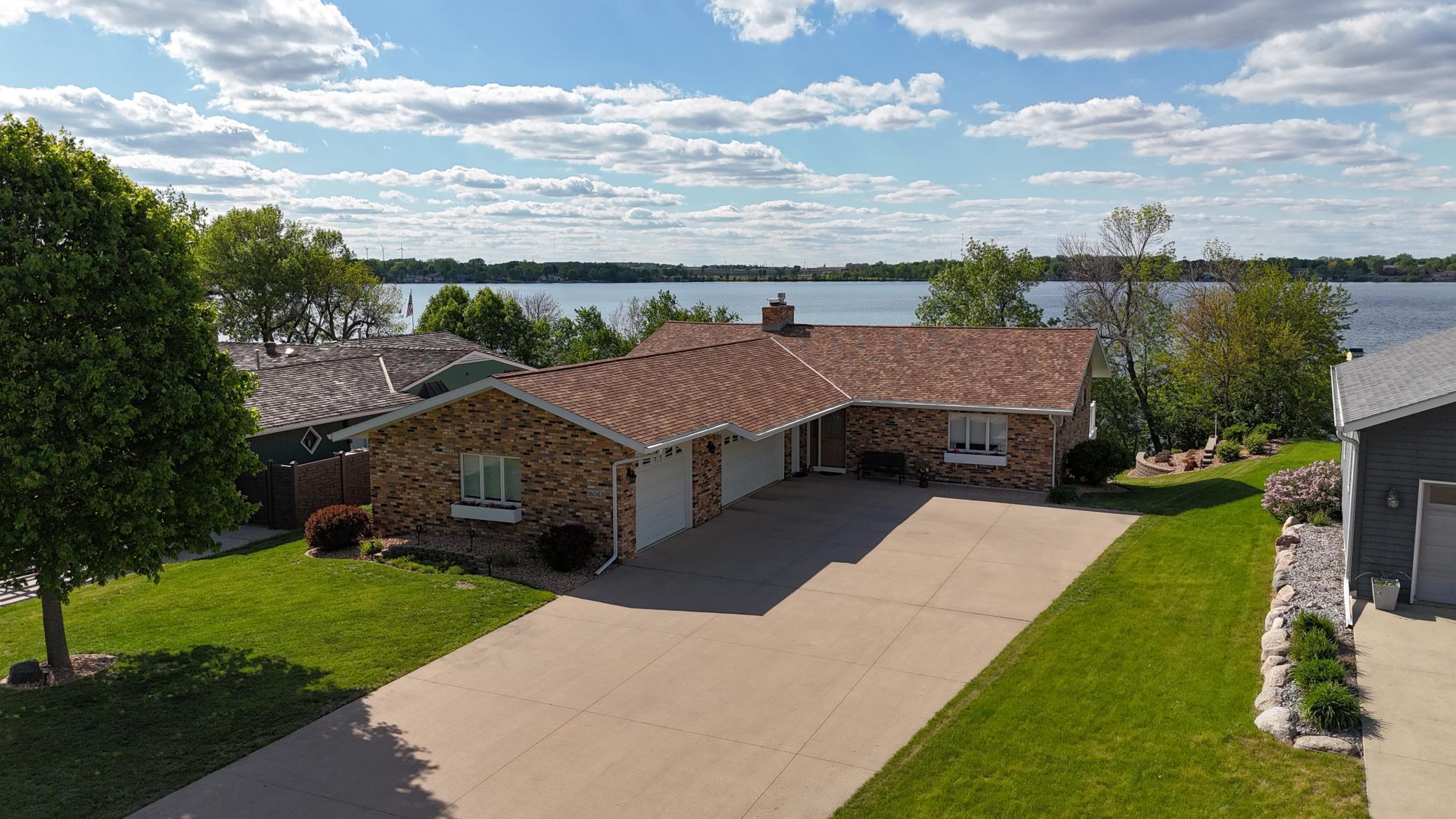 S Shore Dr, Worthington, MN 56187